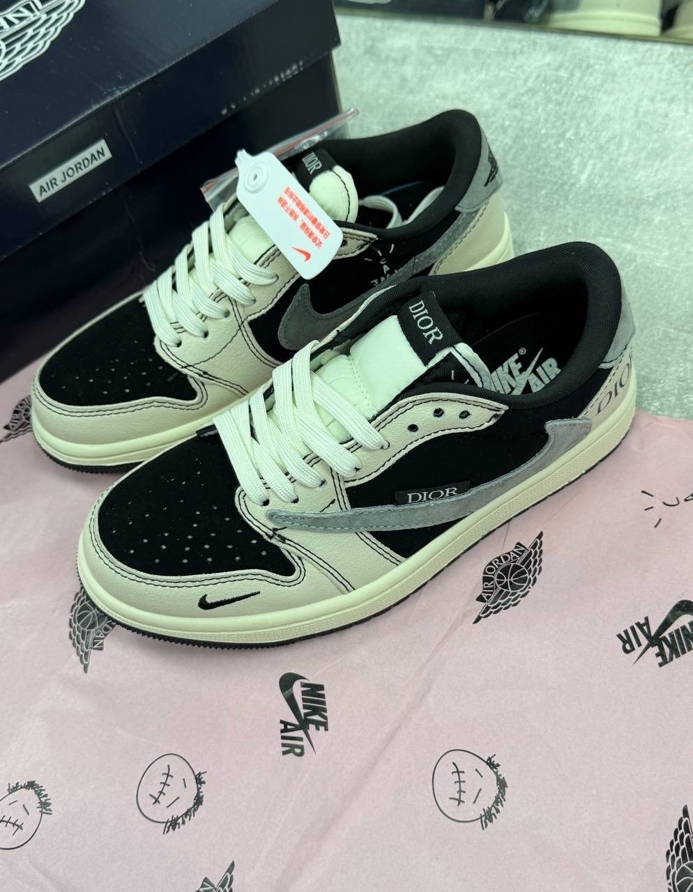 nike air jordan 1 low dior grey/white,кроссовки travis scott x air jordan 1 low x dior nike,nike air jordan 1 low dior,кроссовки travis scott x air jordan 1 low,кроссовки
