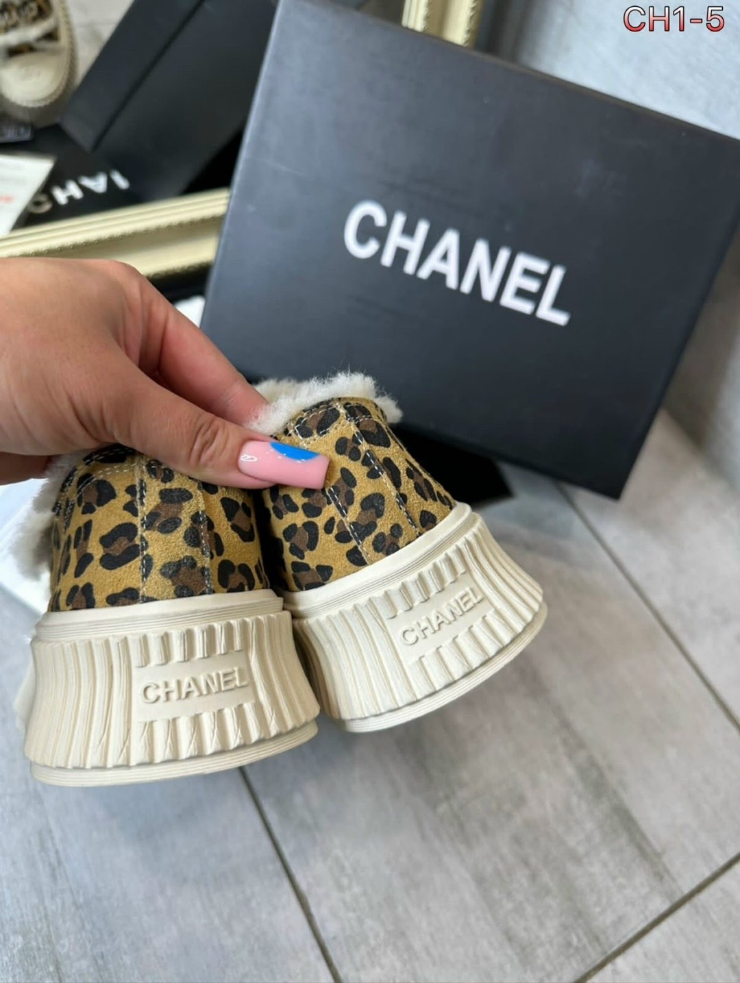 кеды chanel,кеды шанель,,кроссовки зимние шанель,низкие пушистые кеды шанель