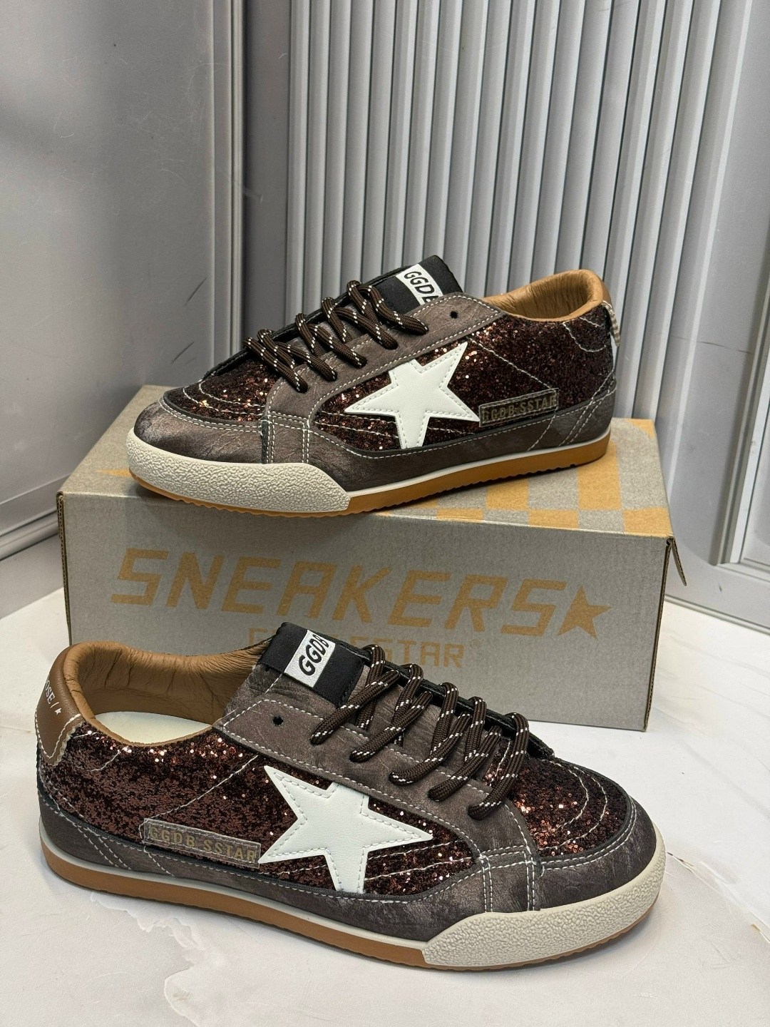 golden goose кроссовки super-star коричневый,кроссовки golden goose,кеды golden goose,кеды golden goose женские,golden goose кеды stardan коричневый