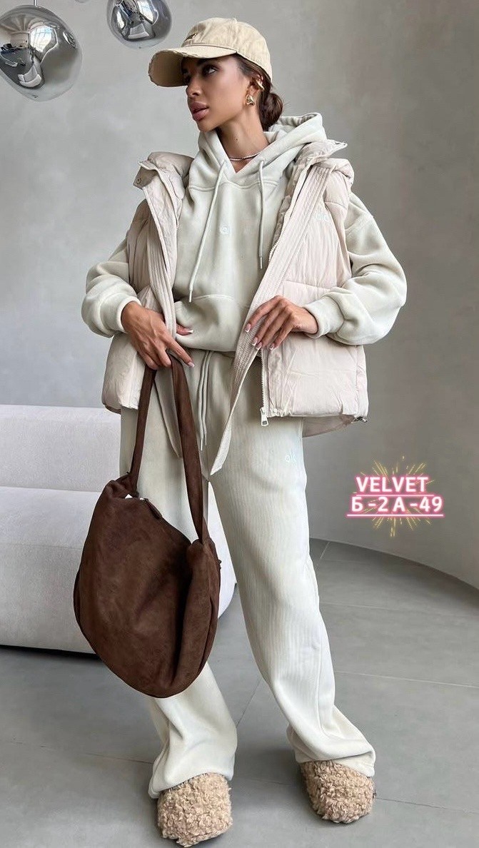 женский чёрный костюм тройка miu miu,женский костюм - тройка,костюм тройка miu miu,женский теплый костюм тройка miu miu,костюм тройка