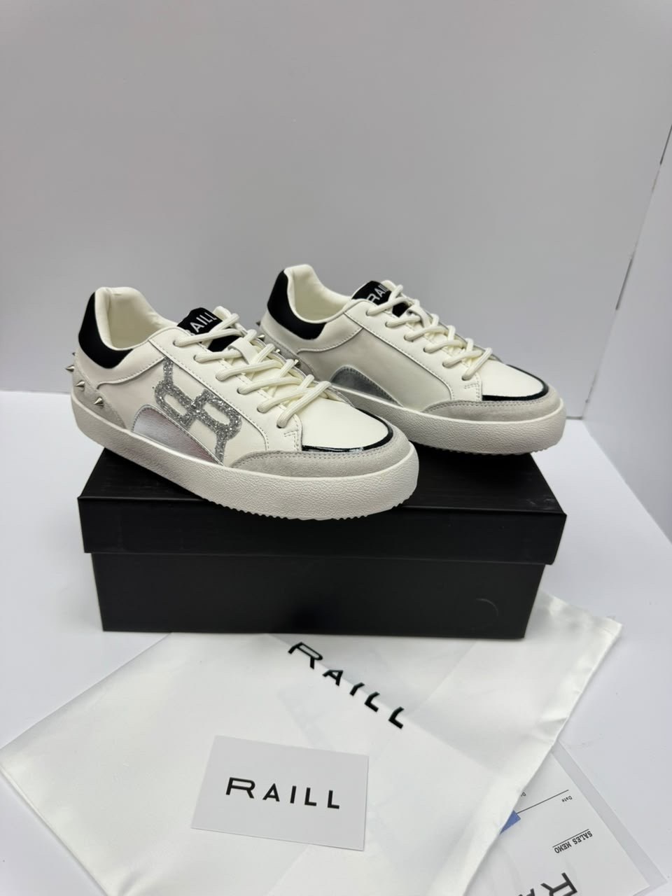 ,valentino кроссовки,кроссовки amiri,спортивная ,кроссовки женскиe