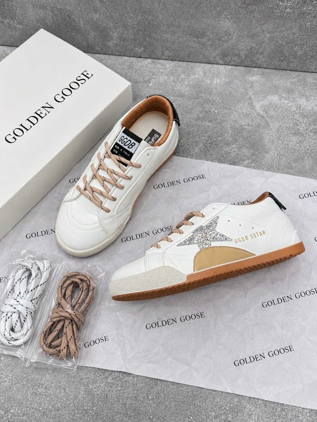 golden goose super star,golden goose,кроссовки golden goose,golden goose deluxe brand белые кожаные кеды,golden goose superstar