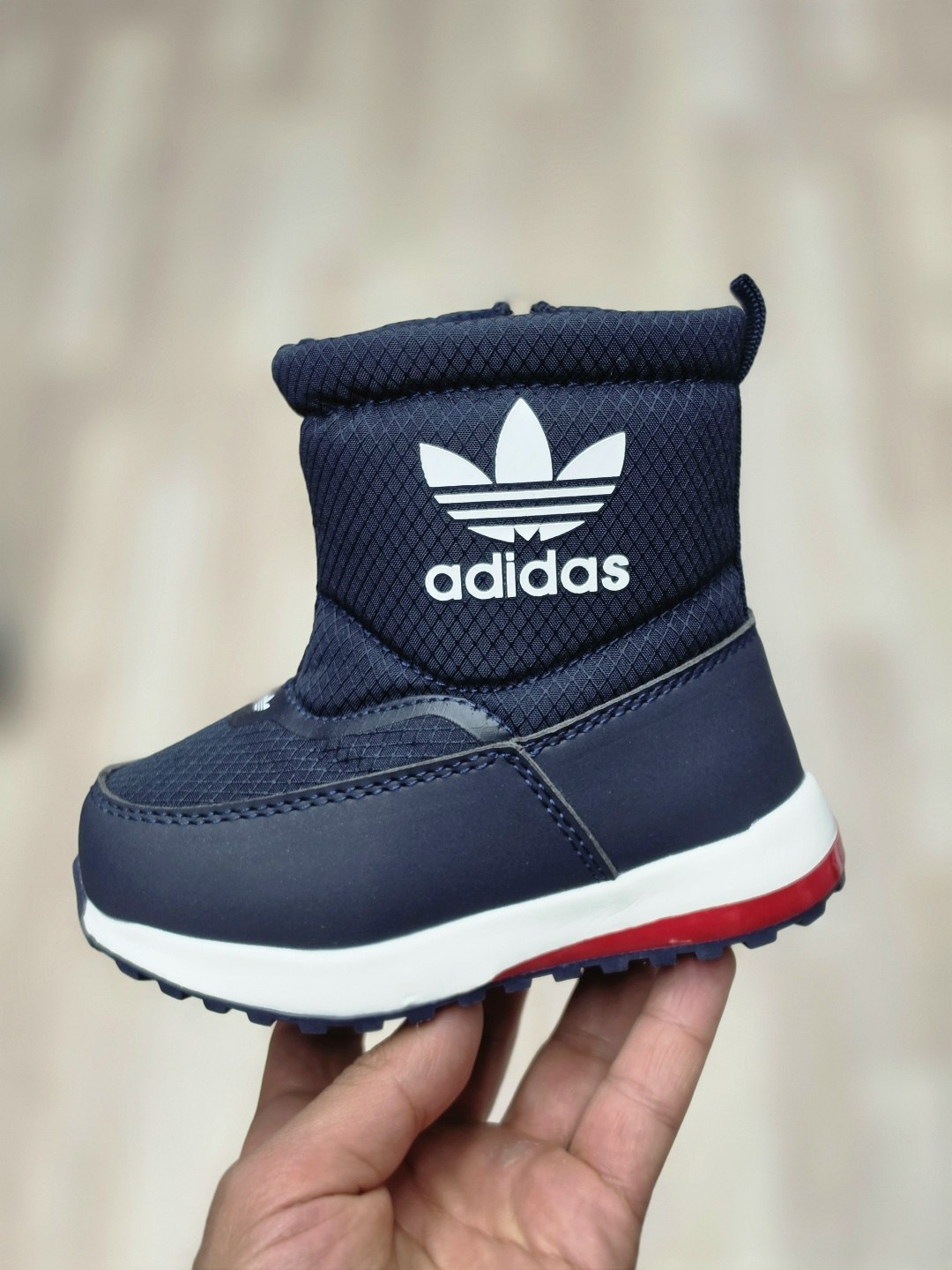 дутики adidas,сапожки зимние adidas,дутики adidas зимние непромокаемые,дутики мужские зимние adidas,дутики адидас