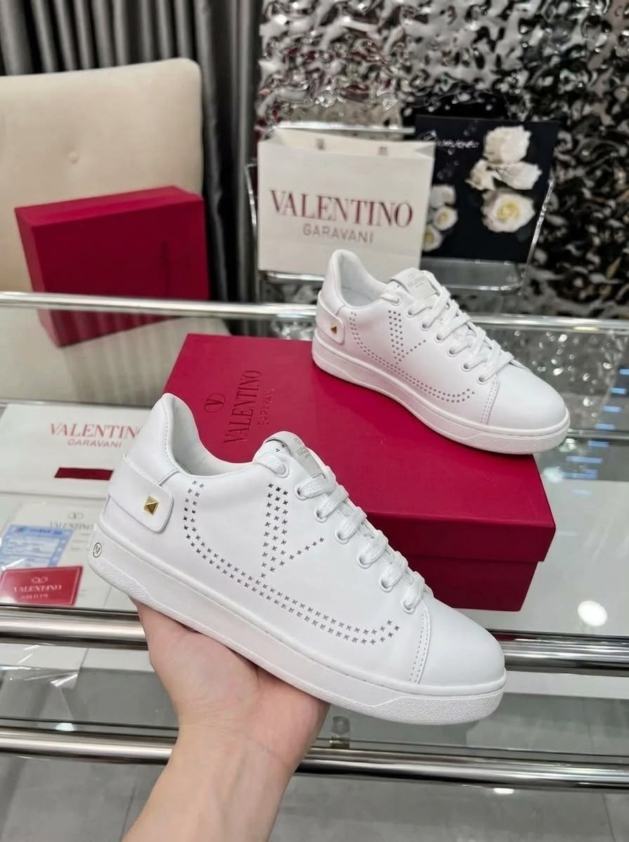 кроссовки женские valentino,кеды valentino,valentino кроссовки,,кеды valentino garavani