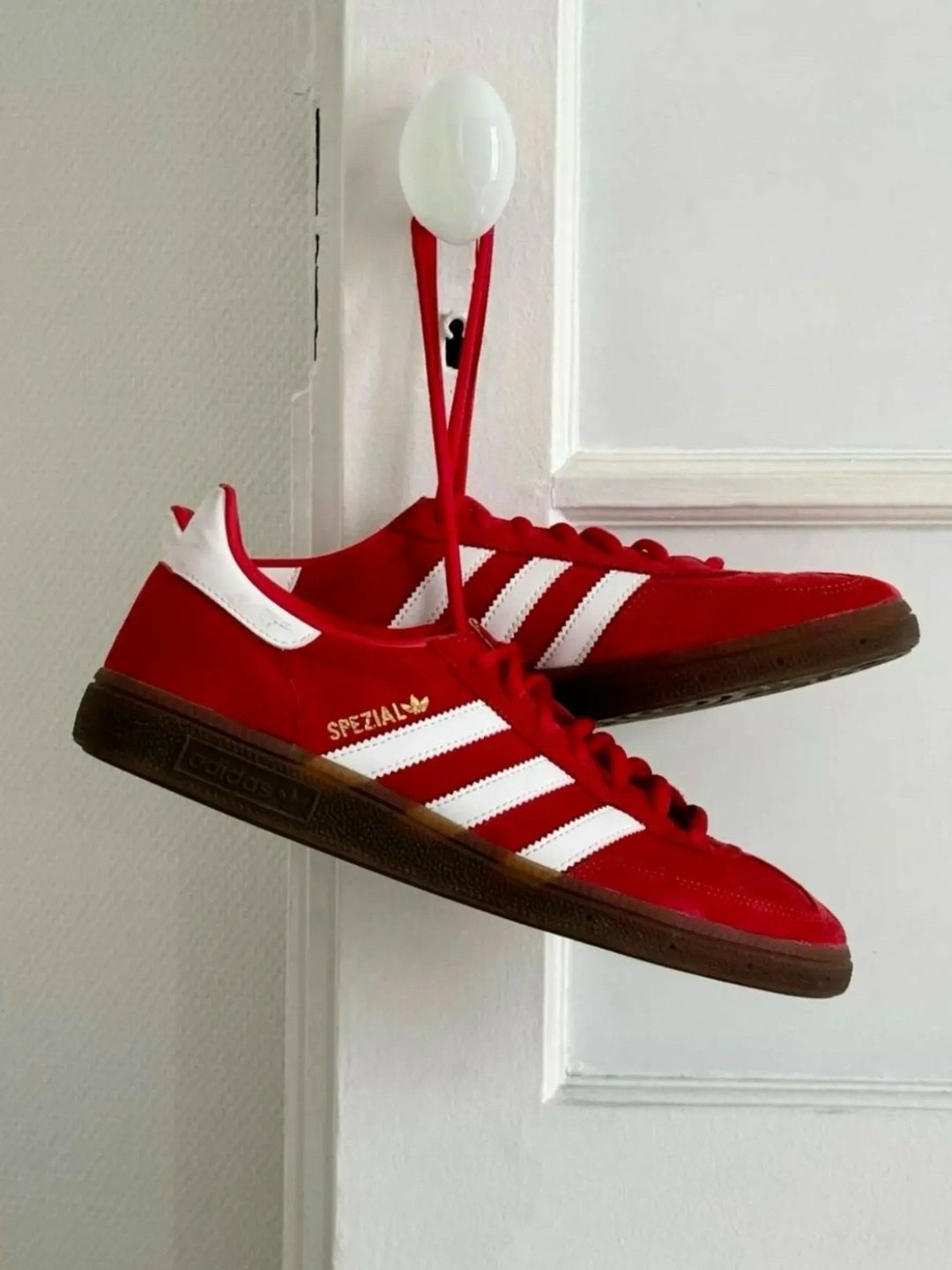 кроссовки adidas handball spezial,кроссовки adidas spezial,кроссовки adidas,adidas spezial handball red,кроссовки adidas originals handball spezial