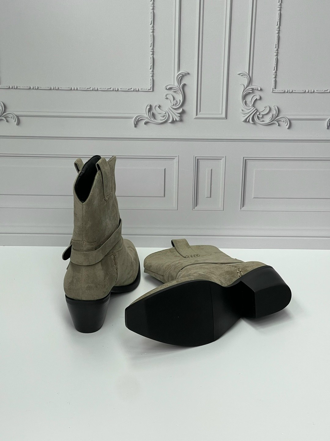 ,замшевые казаки,isabel marant  казаки,ботильоны казаки,ботинки казаки женские