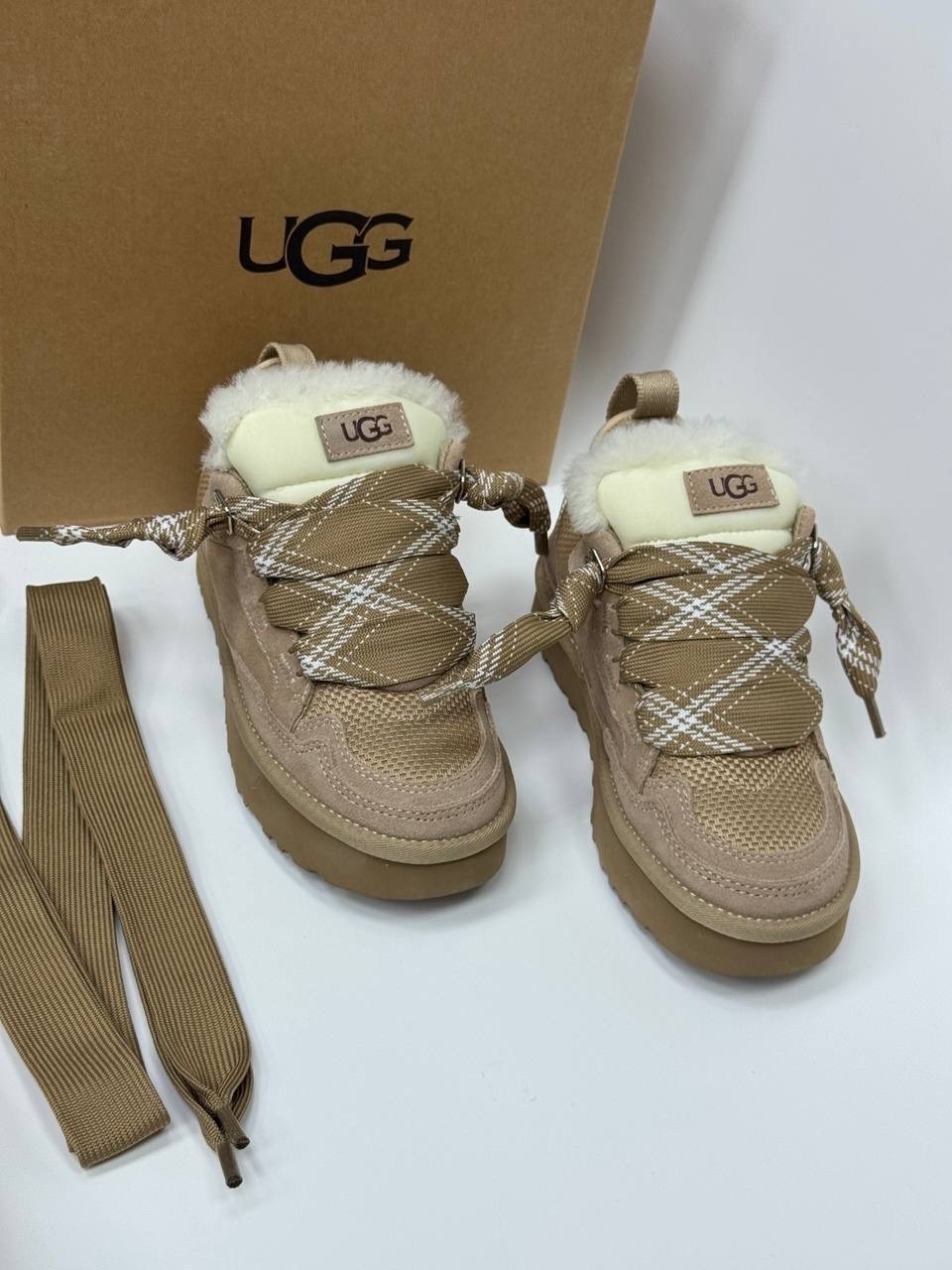 ,кроссовки ugg,кроссовки женскиe,угги ugg,теплые кроссовки
