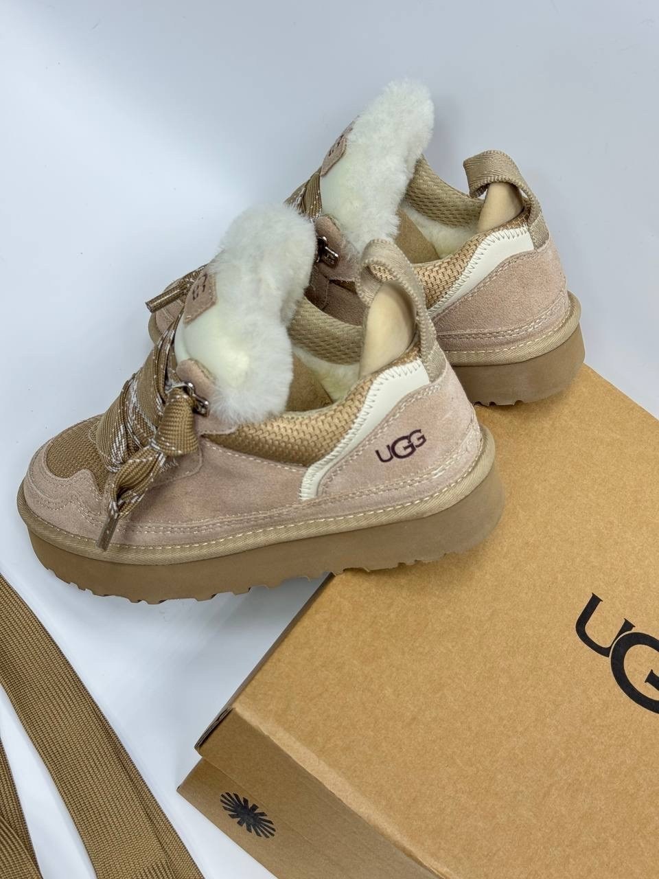 ,кроссовки ugg,кроссовки женскиe,угги ugg,теплые кроссовки