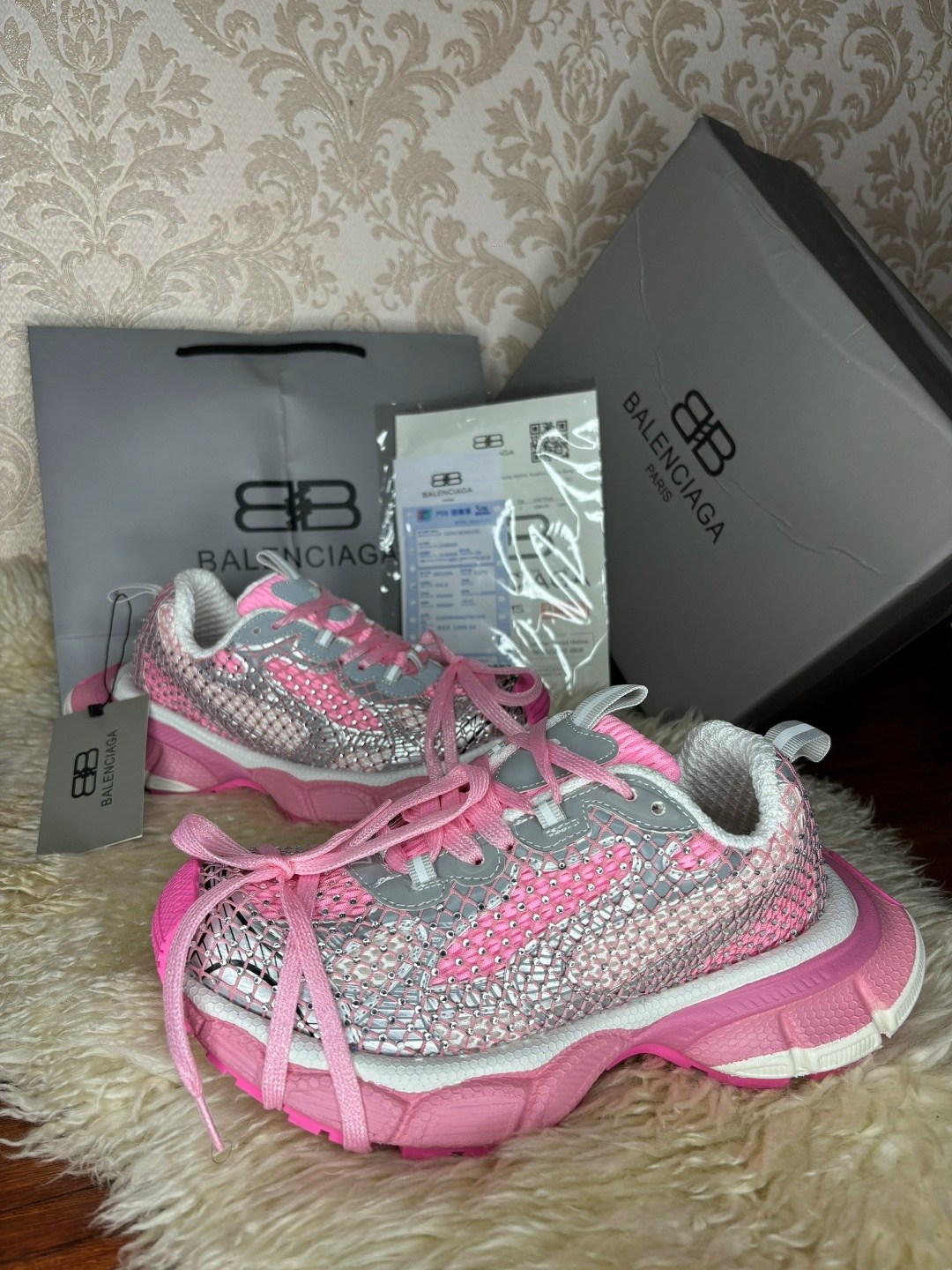 кроссовки женские balenciaga,женские кроссовки balenciaga 3xl серебристые с розовым,женские кроссовки balenciaga 3xl,balenciaga кроссовки,баленсиага женские кроссовки