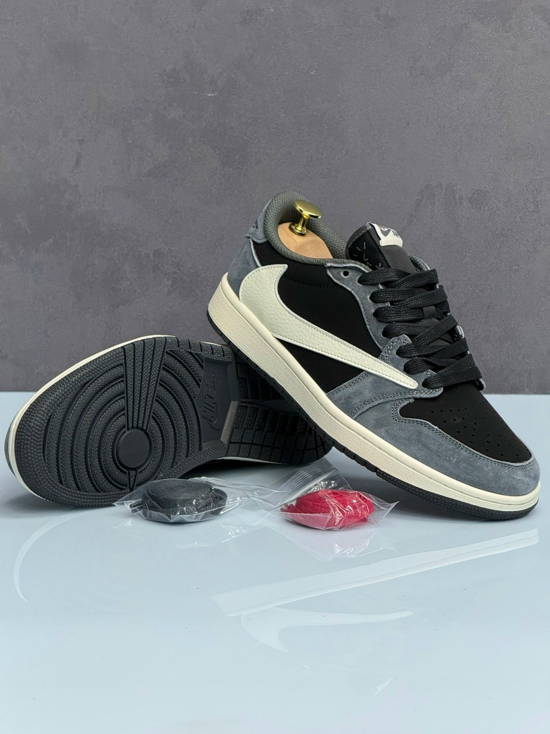 кроссовки nike travis scott air jordan 1 low,кроссовки nike air jordan 1 low x travis scott,кроссовки мужской,кроссовки air jordan 1 low x travis scott,кроссовки nike