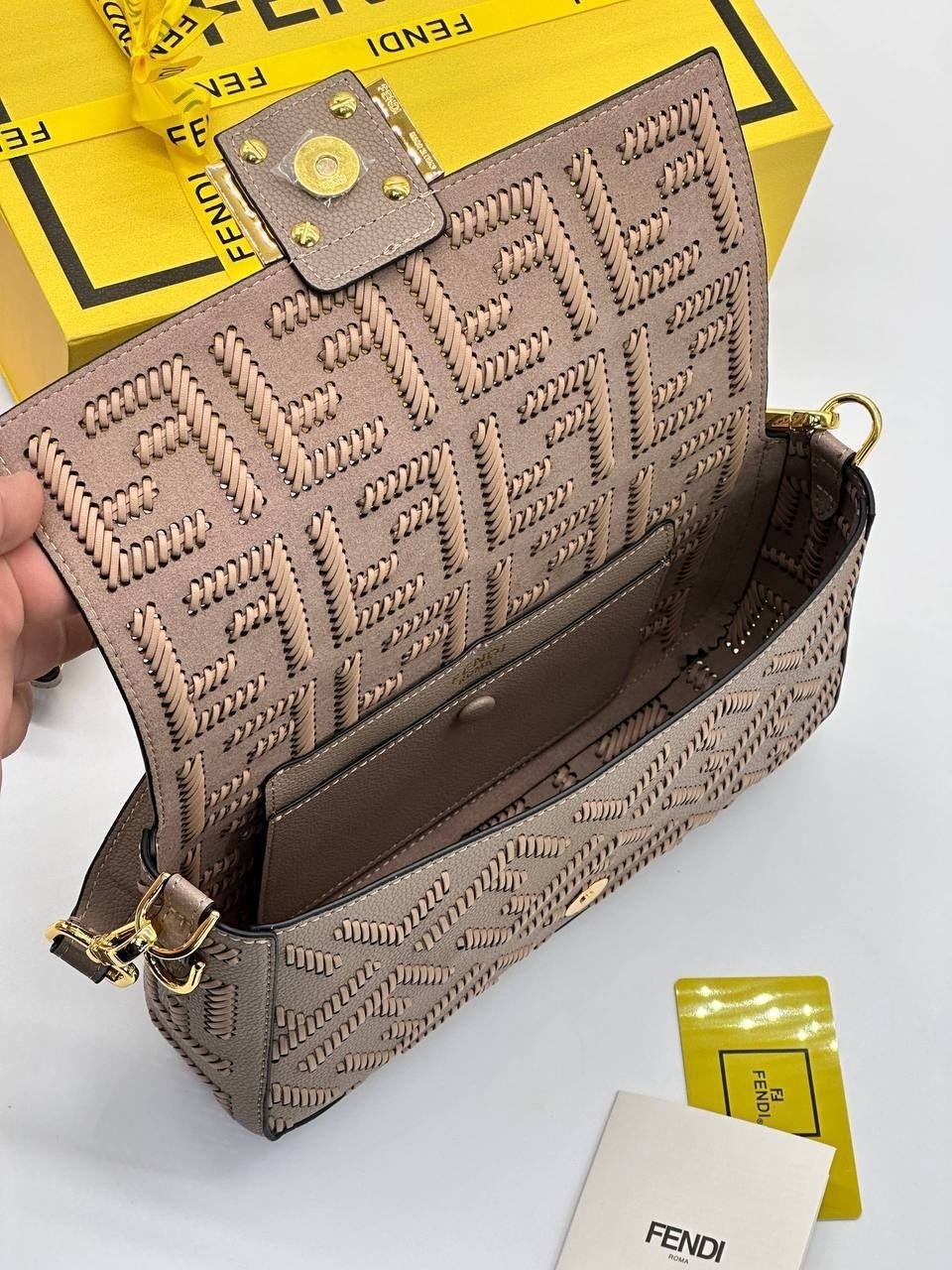 fendi сумка,fendi сумка багет,fendi сумка на плечо,fendi сумка fendi,женская сумка fendi