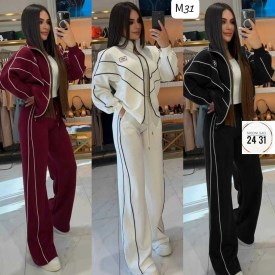 Костюм