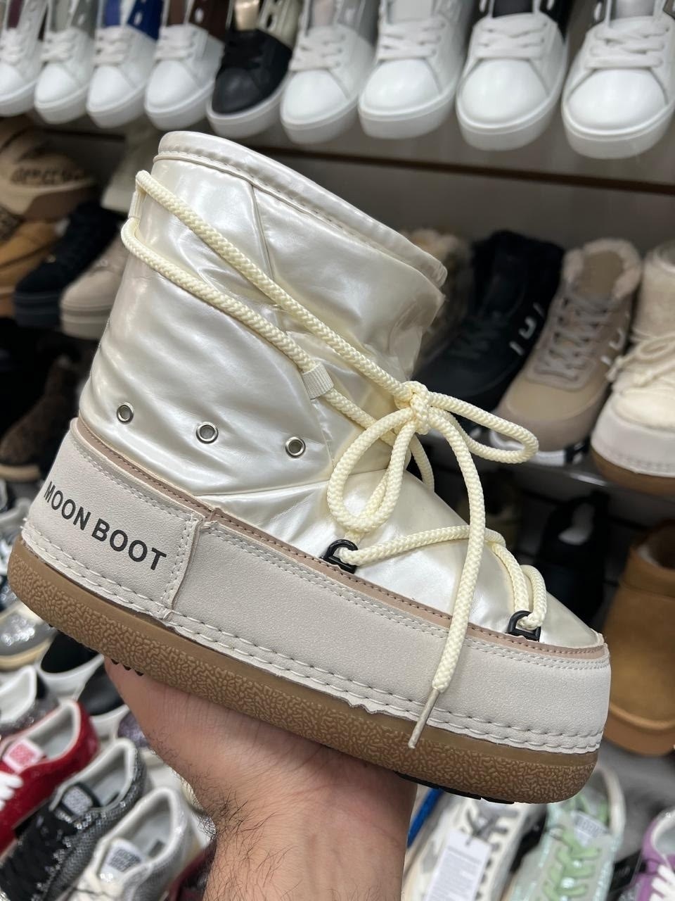 ,луноходы женские,зимние сапоги moon boot бежевый,прада дутики женские зимние,зимние ботинки moon boot mb icon low nylon бежевый