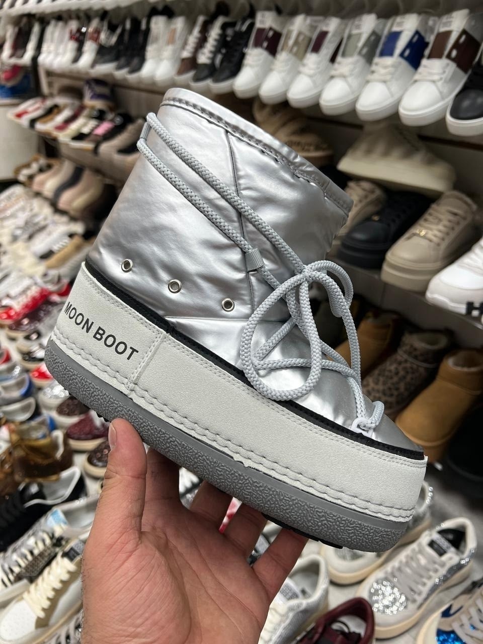 ,луноходы женские,зимние сапоги moon boot бежевый,прада дутики женские зимние,зимние ботинки moon boot mb icon low nylon бежевый