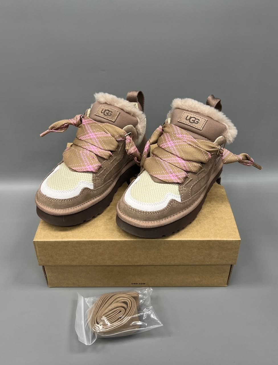 ,кроссовки ugg,ugg женские,кроссовки женские,замшевые кроссовки
