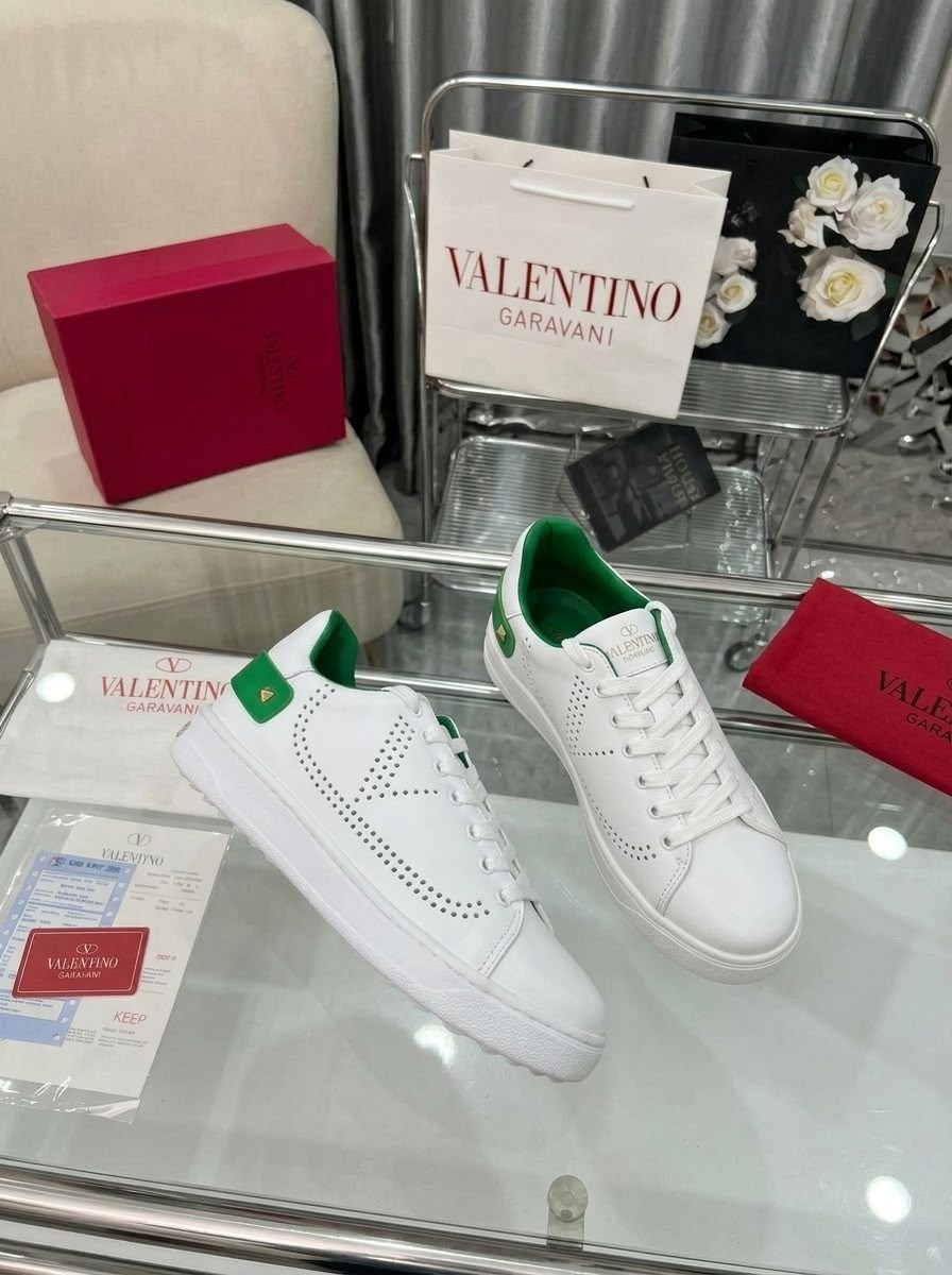 кроссовки женские valentino,кеды valentino,valentino кроссовки,,кеды valentino garavani