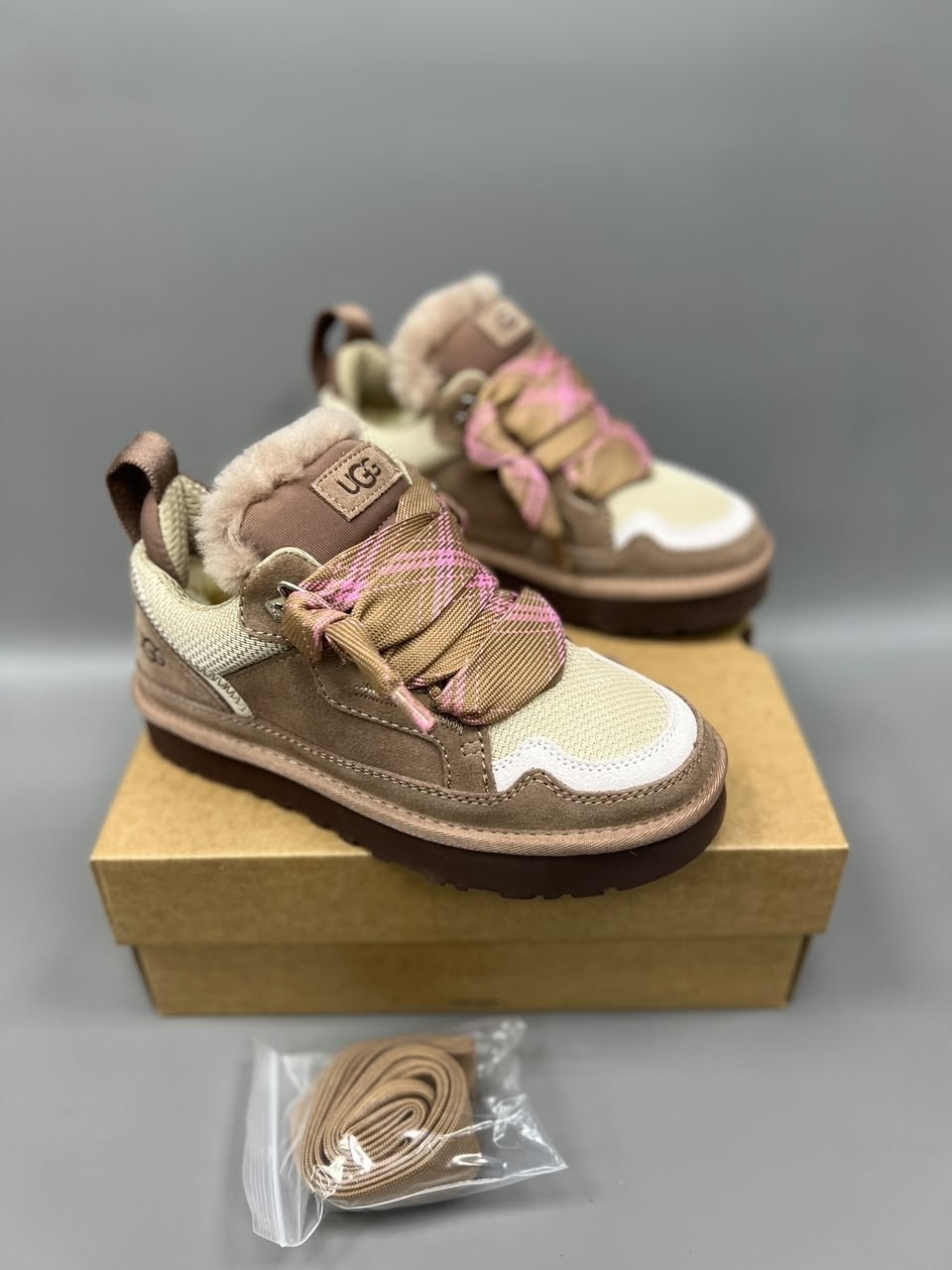 ,кроссовки ugg,ugg женские,кроссовки женские,замшевые кроссовки