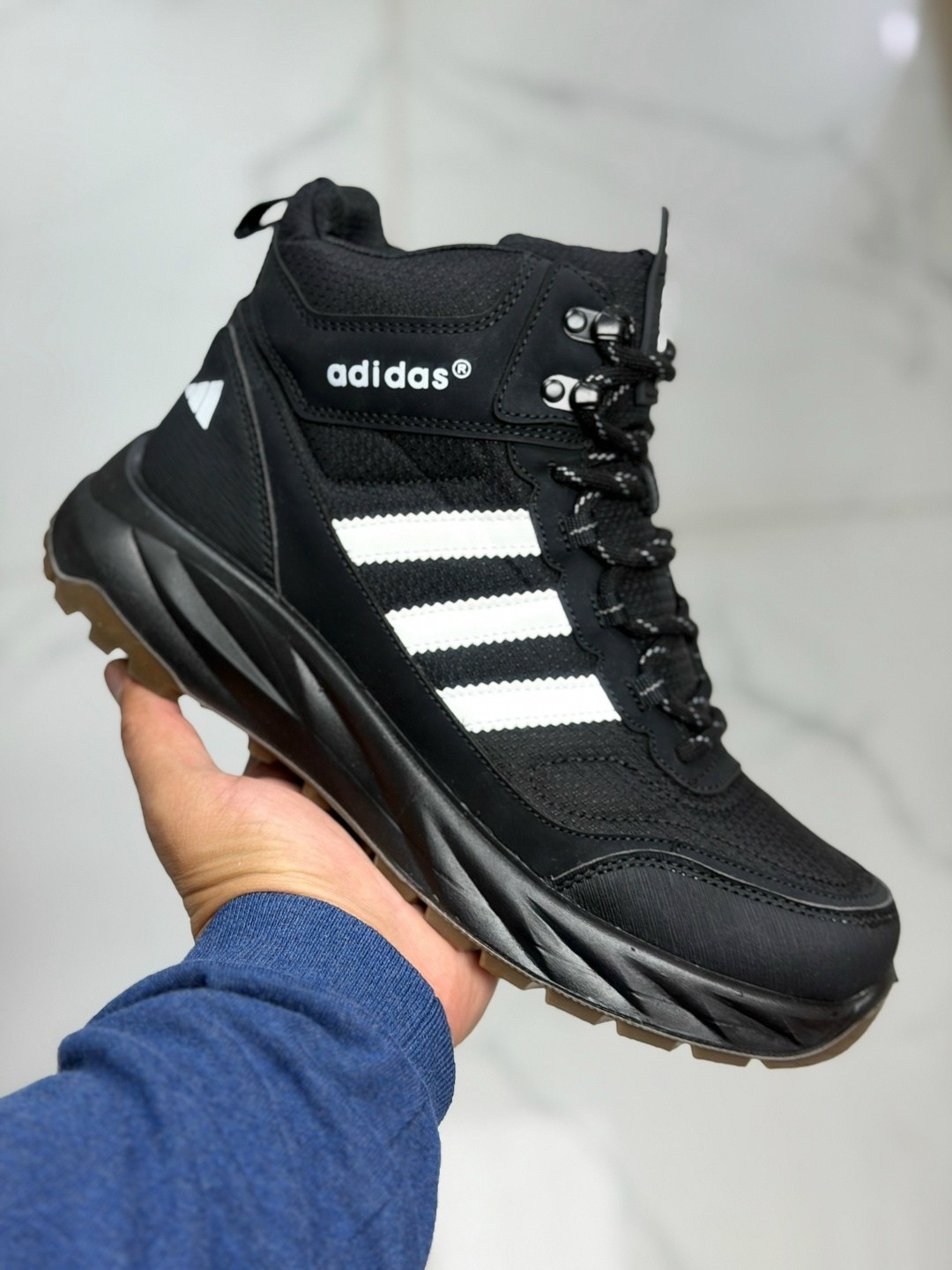 зимние кроссовки adidas,зимние кроссовки adidas climaproof мехом черные мужские ботинки адидас,адидас кроссовки мужские зимние с мехом кожа,кроссовки adidas,кроссовки мужские зимние
