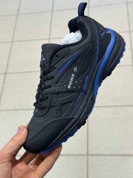 Кроссовки