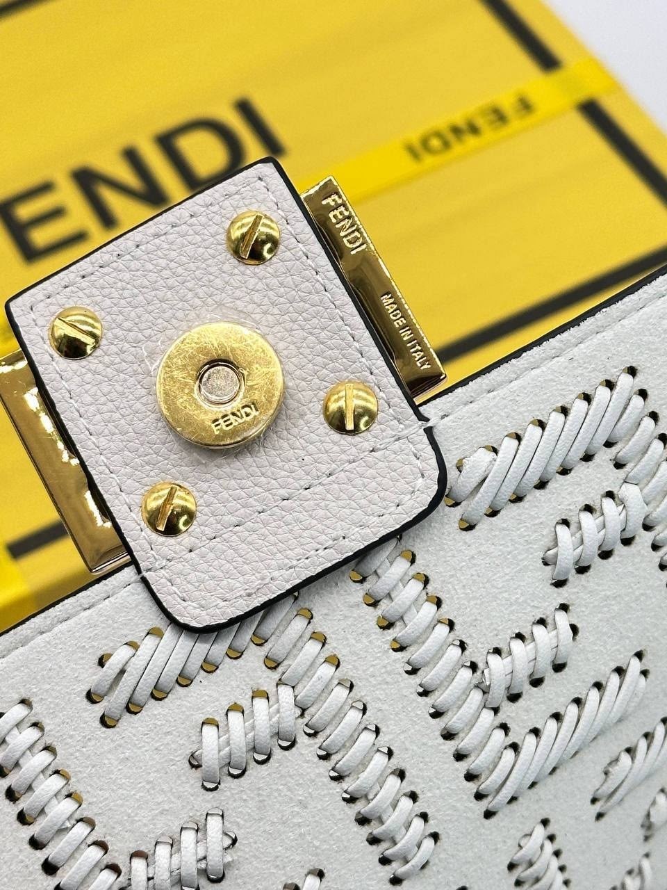 сумка fendi,сумка женская fendi,fendi сумка на плечо,сумка fendi baguette,сумки фенди