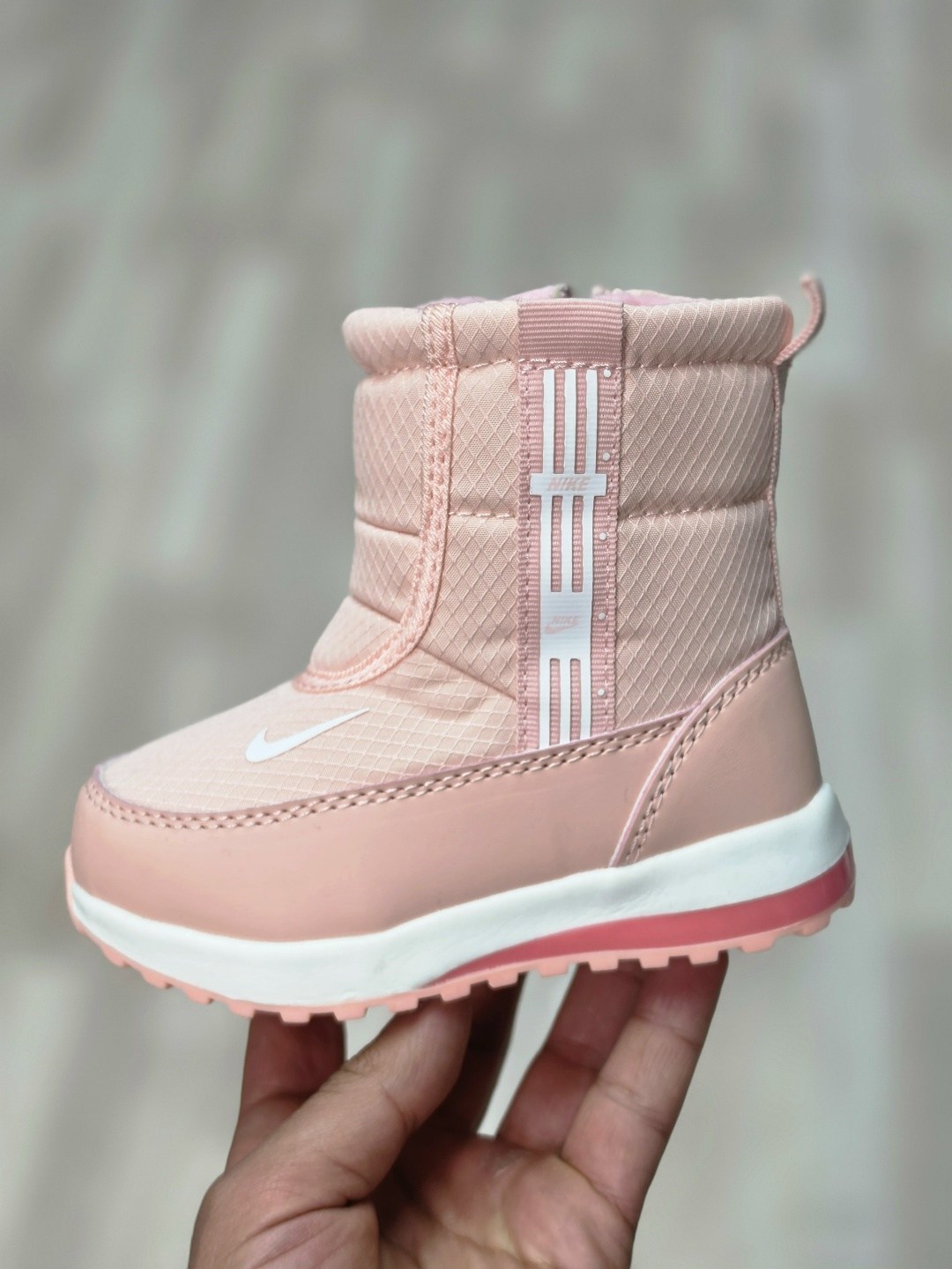 дутики adidas,сапожки зимние adidas,дутики adidas зимние непромокаемые,дутики мужские зимние adidas,дутики адидас