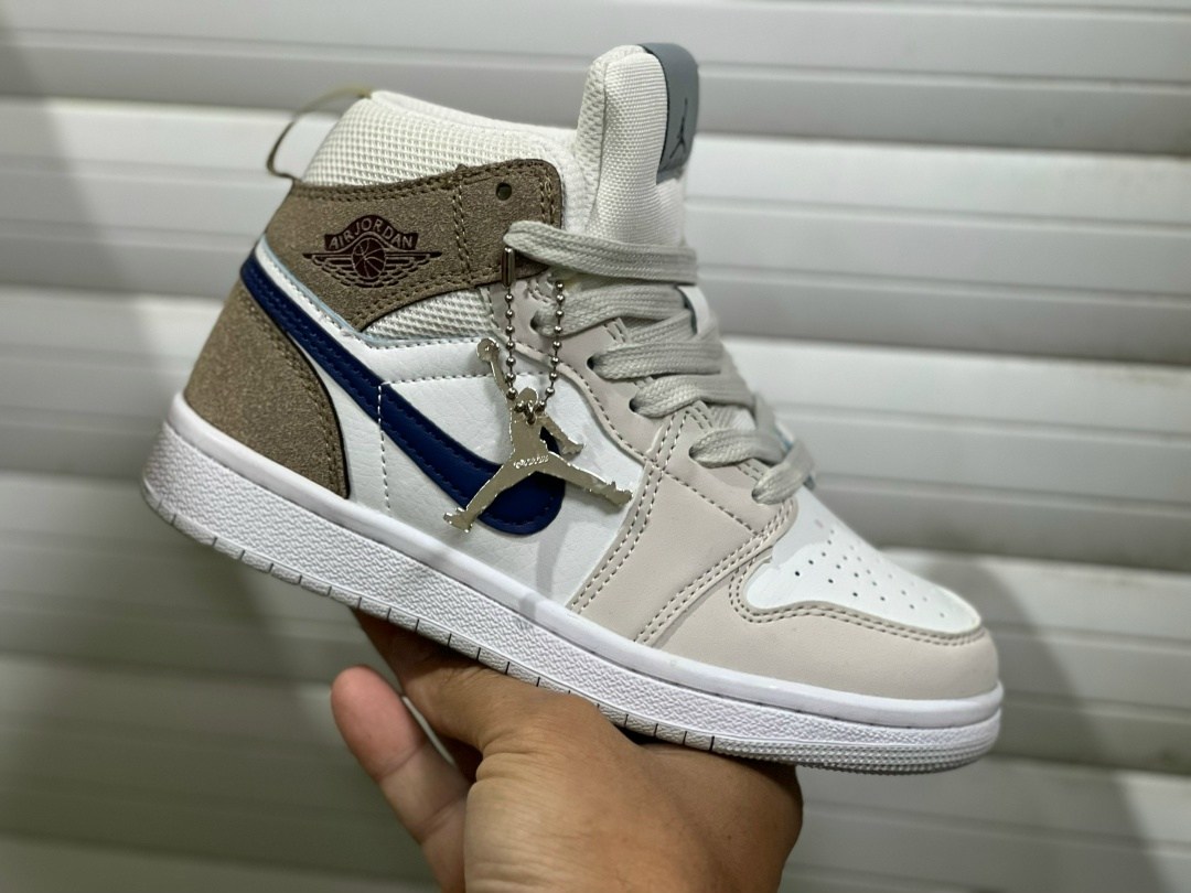 кроссовки nike air jordan 1,кроссовки nike air jordan 1 retro high,кроссовки nike air jordan 1 retro high og,кроссовки nike air jordan 1 mid,nike air jordan 1 mid