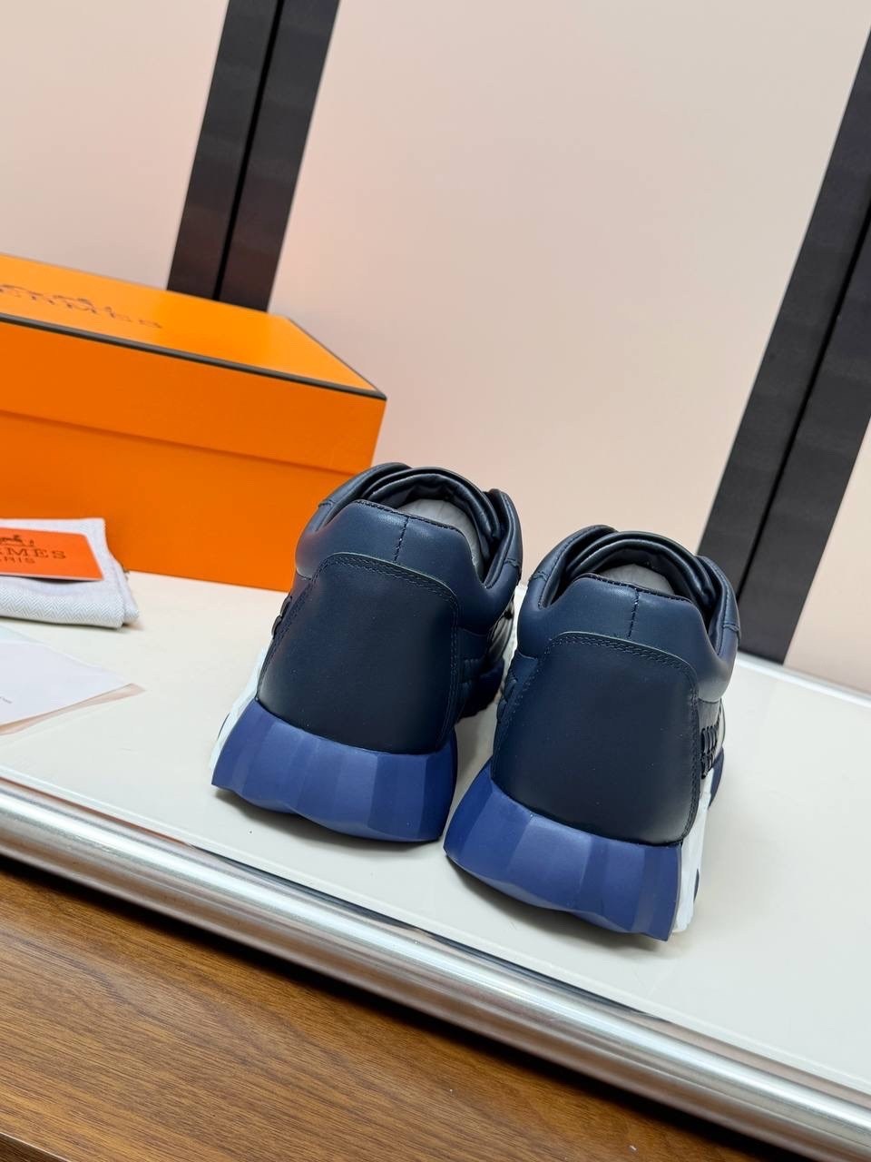 кроссовки мужские hermes,кроссовки hermes,мужские кроссовки louis vuitton,кожаные кроссовки луи витон,кроссовки гермес синие