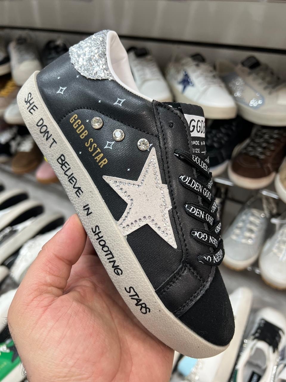 ,кеды golden goose,кеды голден гус,кеды брендовые,кроссовки со звездами