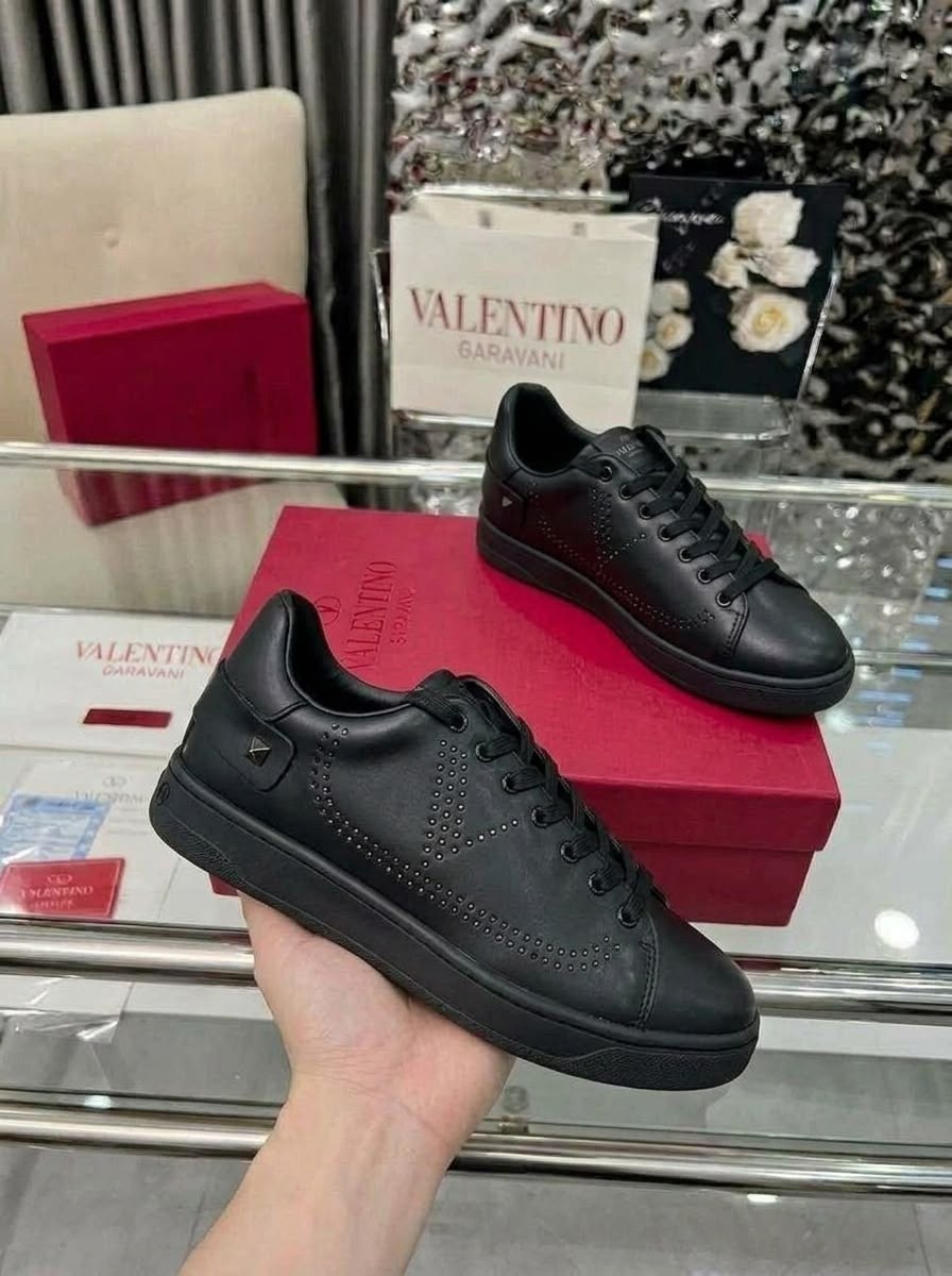 кроссовки женские valentino,кеды valentino,valentino кроссовки,,кеды valentino garavani