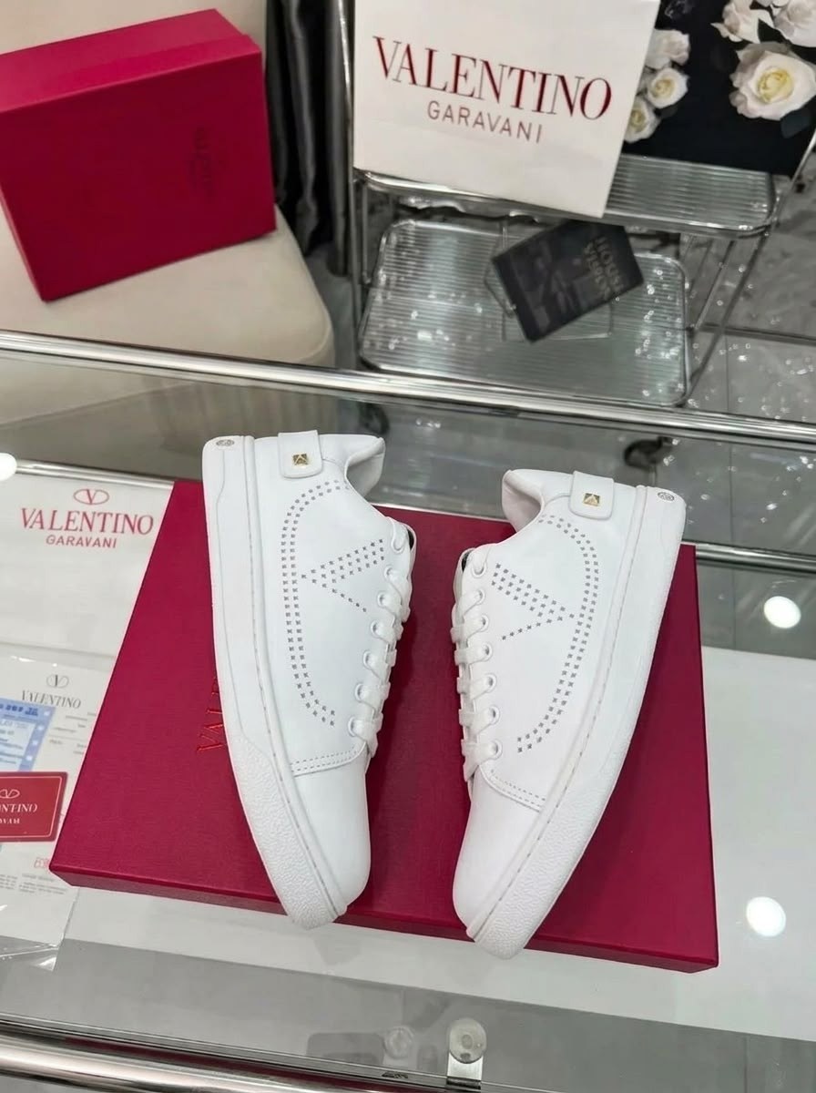 кроссовки женские valentino,кеды valentino,valentino кроссовки,,кеды valentino garavani