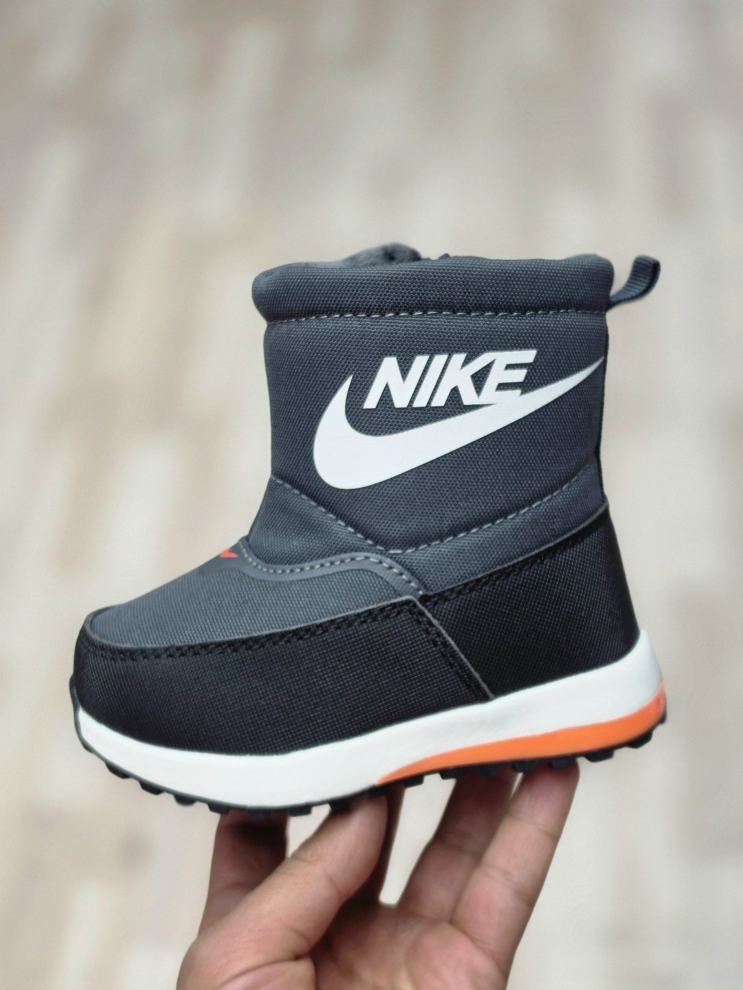 дутики adidas,сапожки зимние adidas,дутики adidas зимние непромокаемые,дутики мужские зимние adidas,дутики адидас