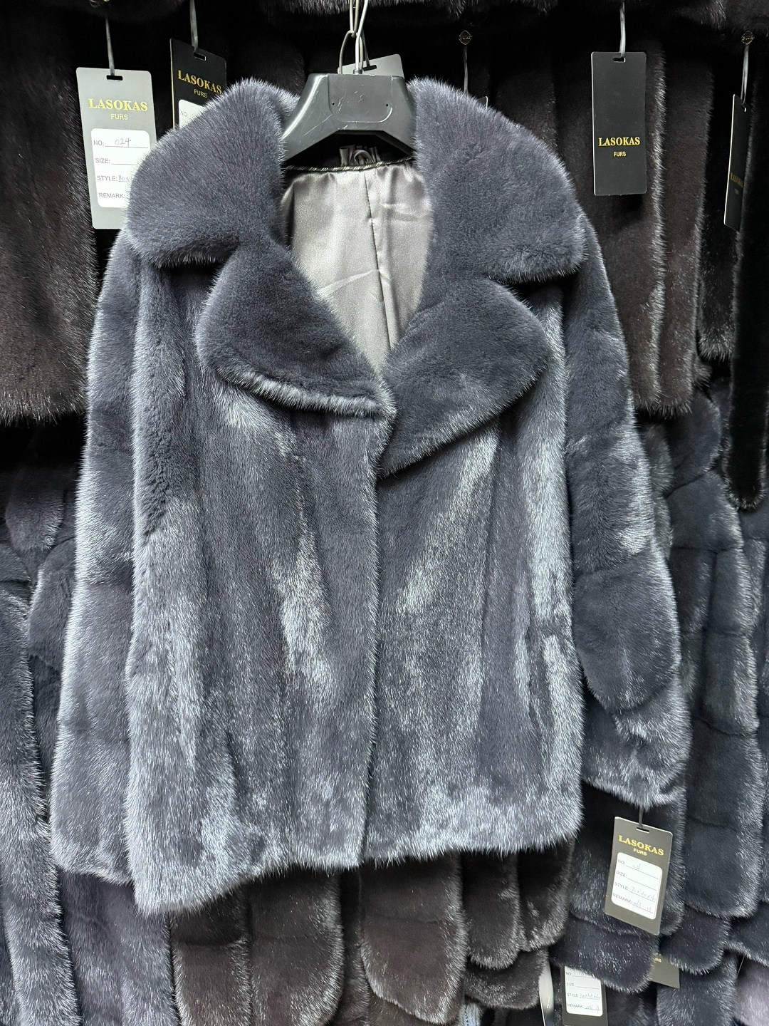шуба норковая,шуба (норка),шуба из норки,норковая шуба с капюшоном,норковая шуба цвета графит