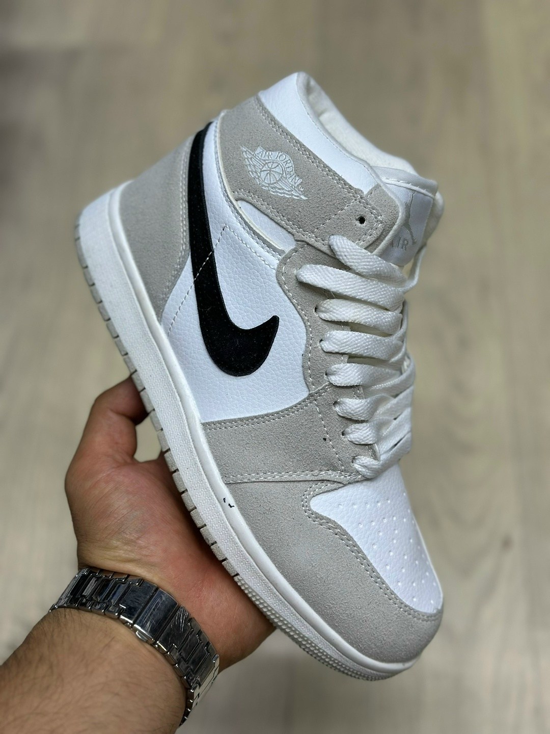 nike air jordan 1 mid,nike air jordan 1,nike air jordan 1 retro high,кроссовки для женщин,кроссовки nike air jordan 1 retro high