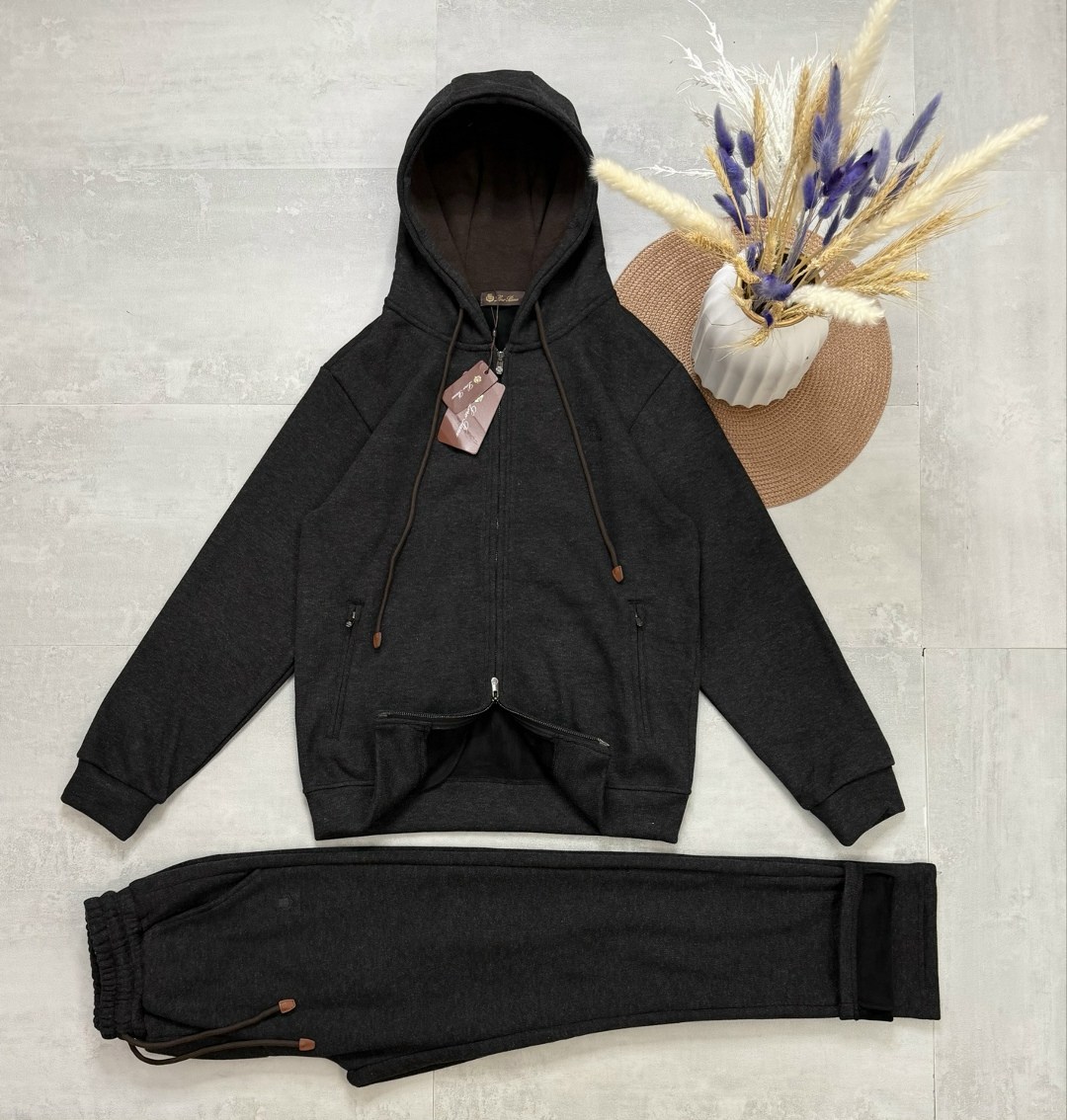 спортивный костюм brunello cucinelli,костюм спортивный loro piana,спортивный костюм лоро пиано мужской,костюм спортивный,спортивный костюм loro piana мужской