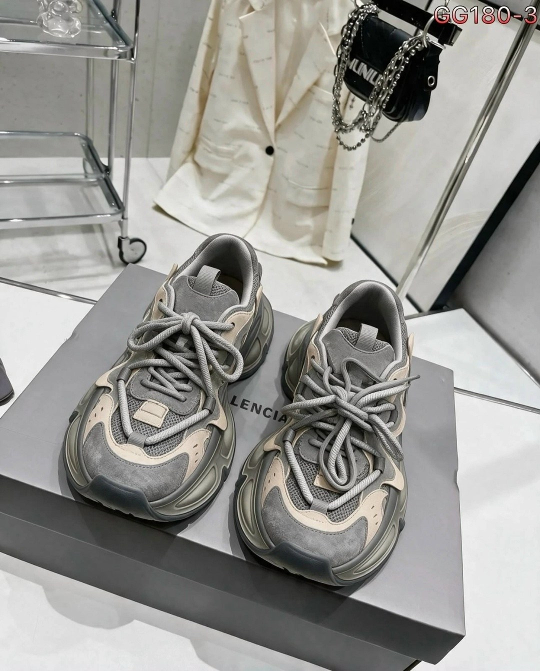 кроссовки женские баленсиага,кроссовки balenciaga,кроссовки баленсиага трак,розовые кроссовки баленсиага track,женские кроссовки balenciaga