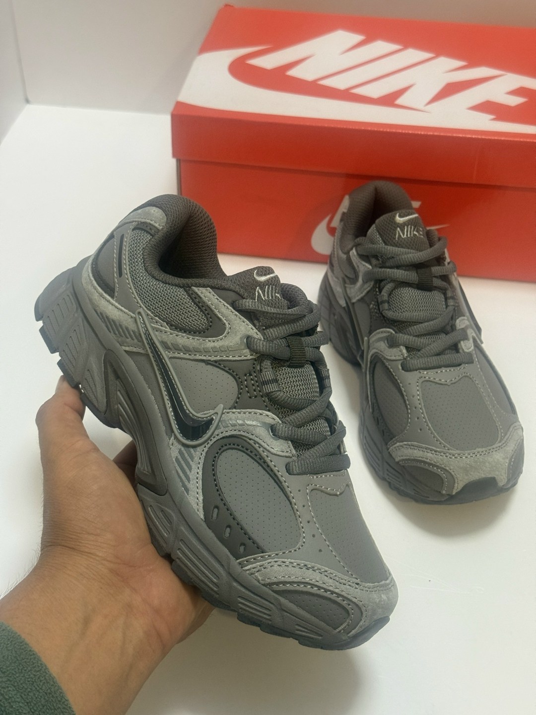 кроссовки nike v 5 rnr,кроссовки мужские nike,кроссовки nike v2k run,мужские повседневные кроссовки nike,мужские кроссовки