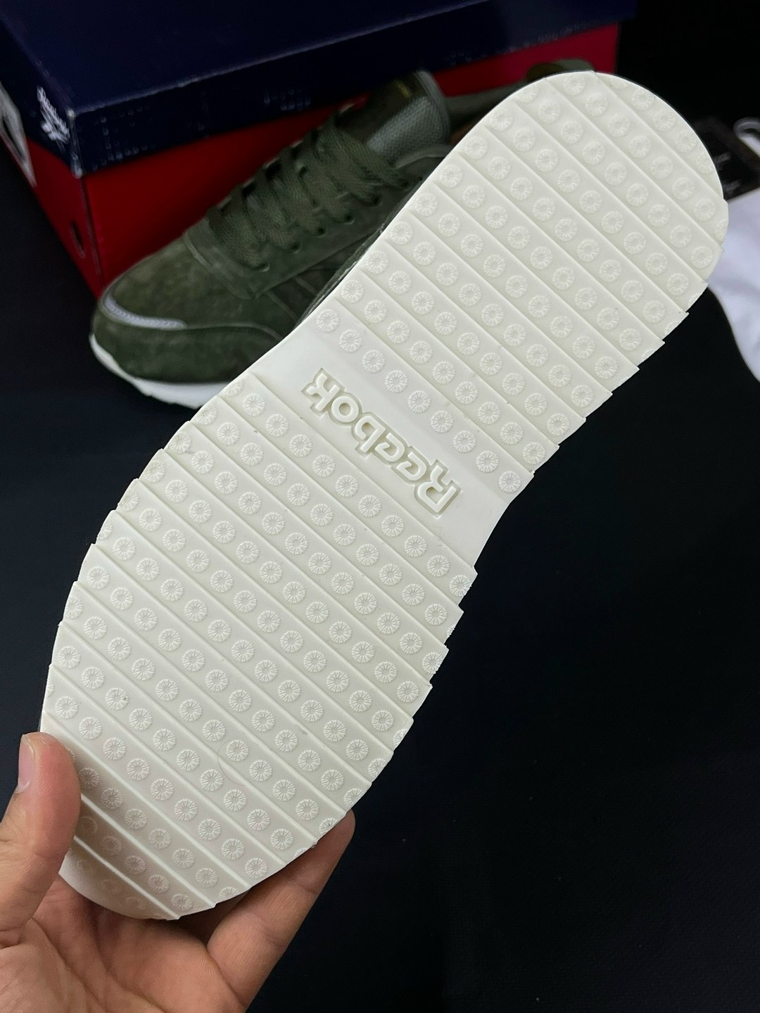 кроссовки reebok classic,кроссовки мужские reebok,кроссовки мужские reebok classic,кроссовки reebok,