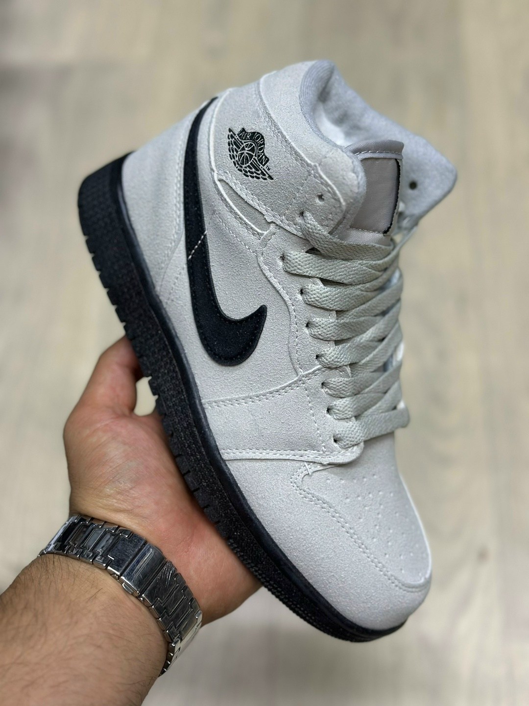 nike air jordan 1 mid,nike air jordan 1,nike air jordan 1 retro high,кроссовки для женщин,кроссовки nike air jordan 1 retro high