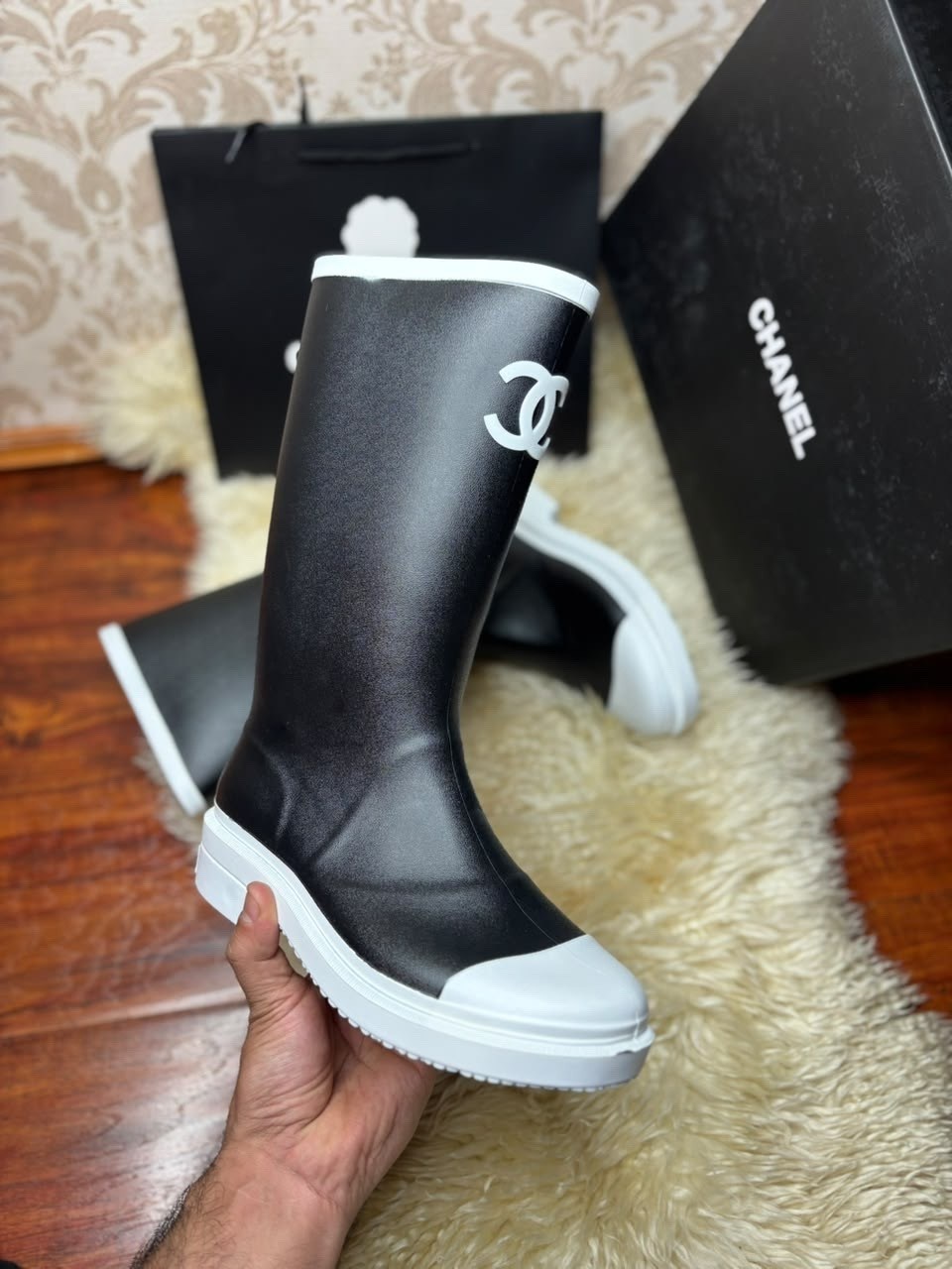 резиновые сапоги chanel,сапоги chanel,резиновые сапоги шанель,сапоги резиновые,сапоги шанель