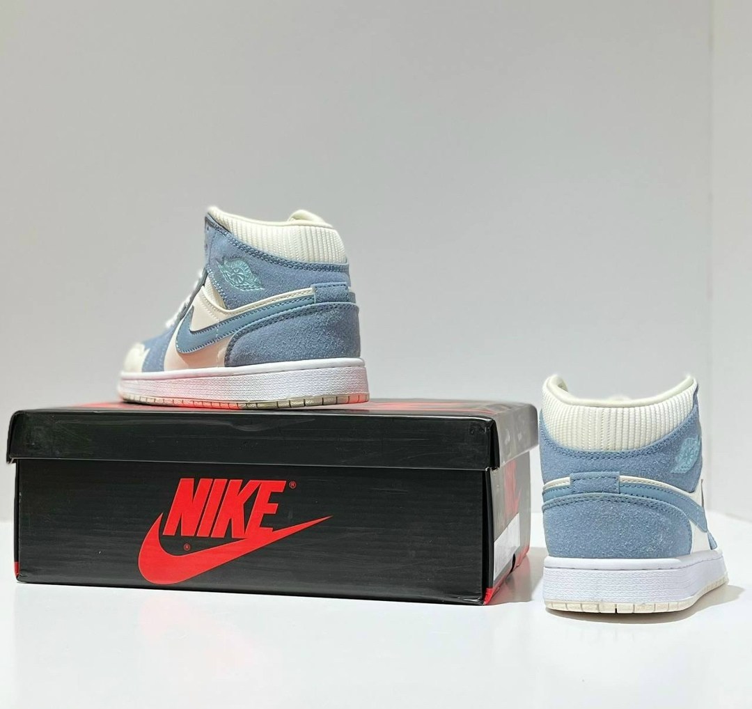nike air jordan 1 mid se,air jordan 1 mid se 'sail light blue',nike air jordan 1 mid,nike jordan 1 mid голубые,air jordan 1 mid se