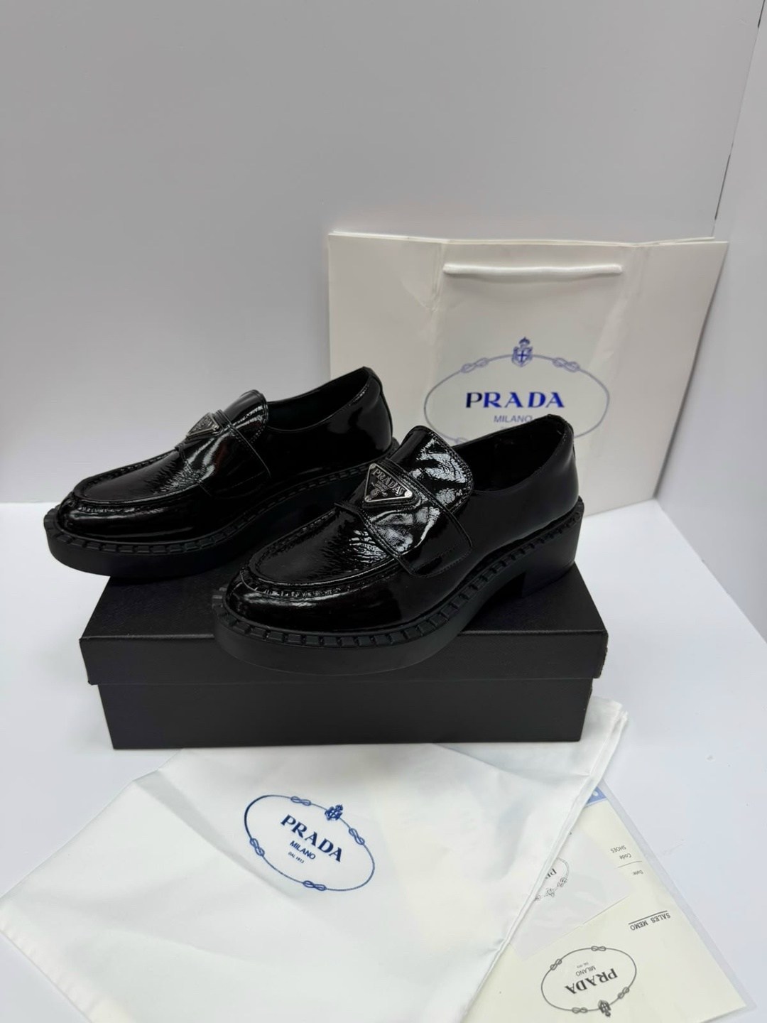 лоферы prada,,prada туфли,лоферы женские prada,прада лоферы