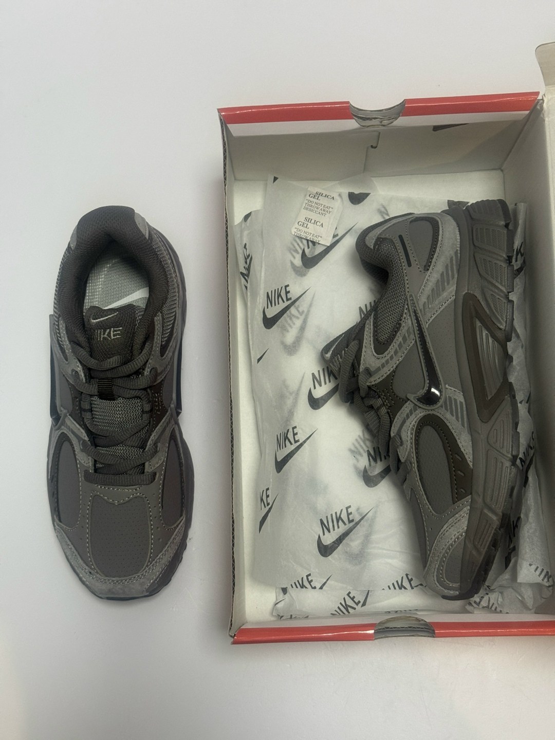 кроссовки nike v 5 rnr,кроссовки мужские nike,кроссовки nike v2k run,мужские повседневные кроссовки nike,мужские кроссовки