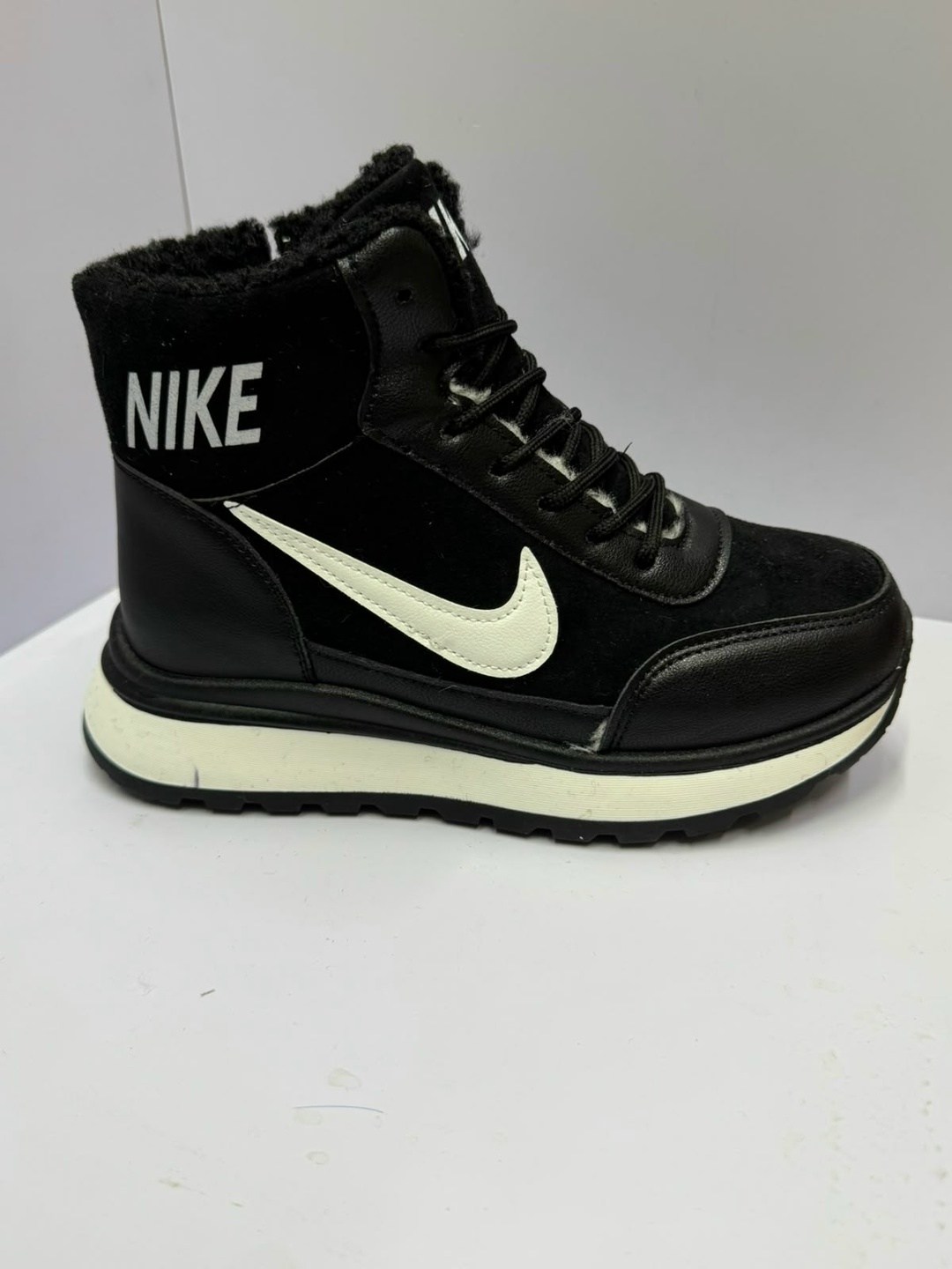 кроссовки зимние nike,зимние женские кроссовки nike,кроссовки,женские кроссовки nike,
