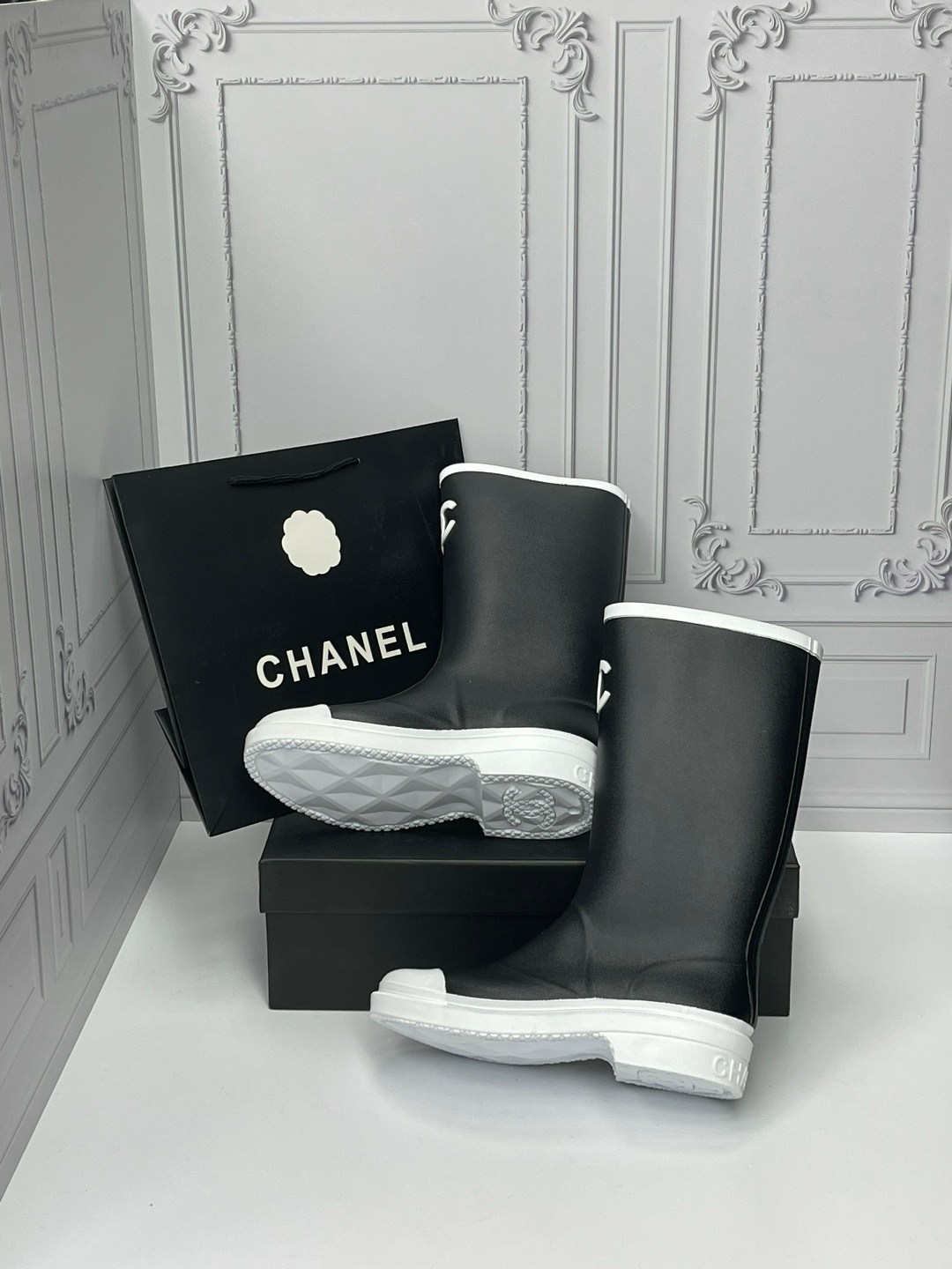 резиновые сапоги chanel,резиновые сапоги шанель,сапоги chanel,сапоги шанель,сапоги резиновые