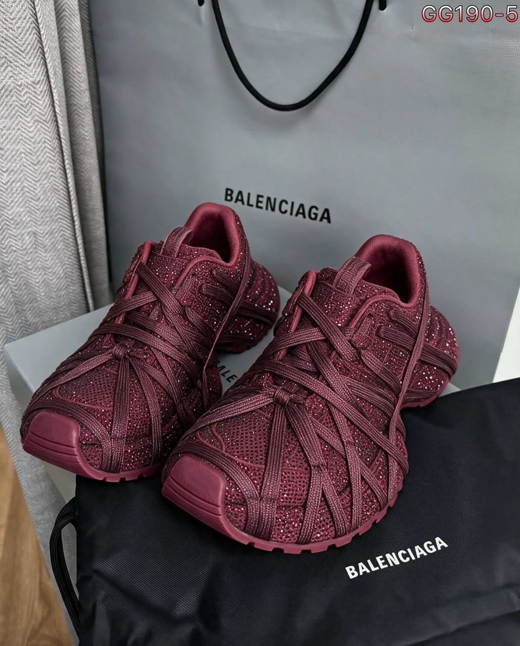 кроссовки balenciaga,кроссовки женские balenciaga,кроссовки мужские balenciaga track trainer красный,кроссовки balenciaga runner sneaker red,кроссовки balenciaga track balenciaga 242673300