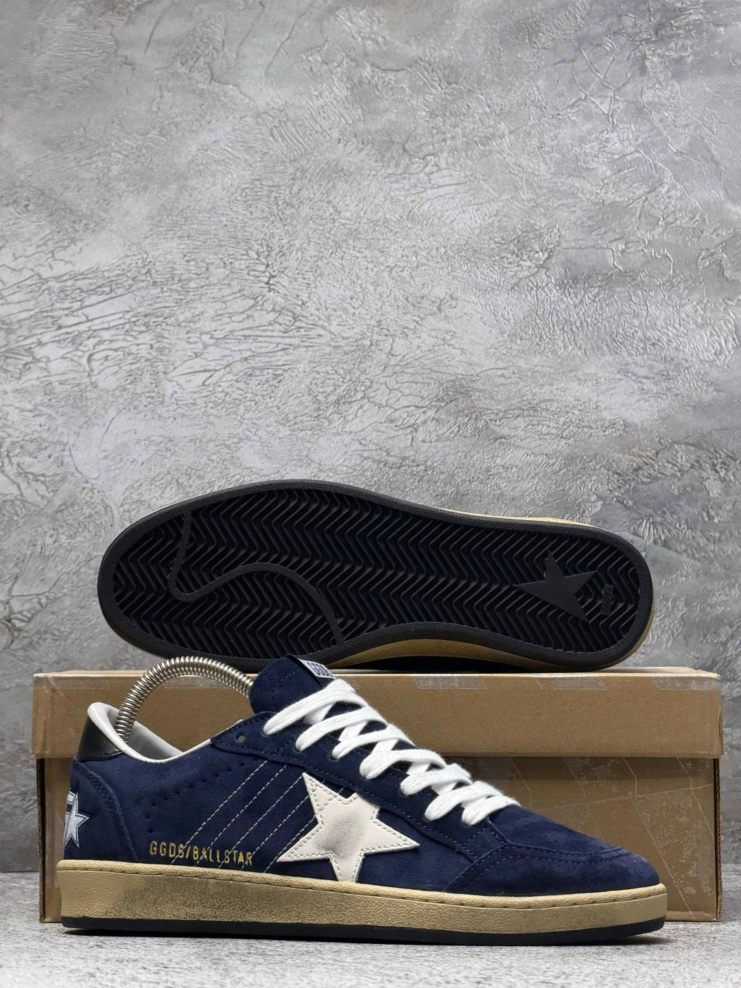 ,golden goose кроссовки,мужские кроссовки golden goose ball star leather/suede star,кеды golden goose,golden goose men's ball star suede low-top sneakers