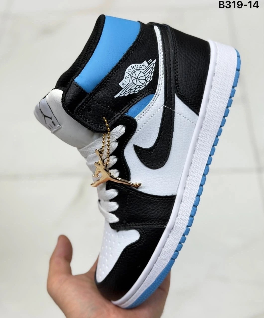 кроссовки nike air jordan 1,мужские кроссовки nike air jordan 1 retro high,кроссовки nike air jordan 1 retro high,кроссовки мужские nike air jordan,кроссовки nike air jordan