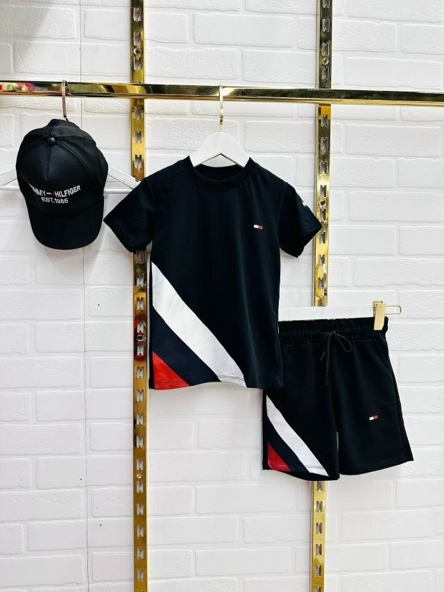 спортивный костюм tommy hilfiger,костюм шортами,спорт костюм,костюм для мальчика