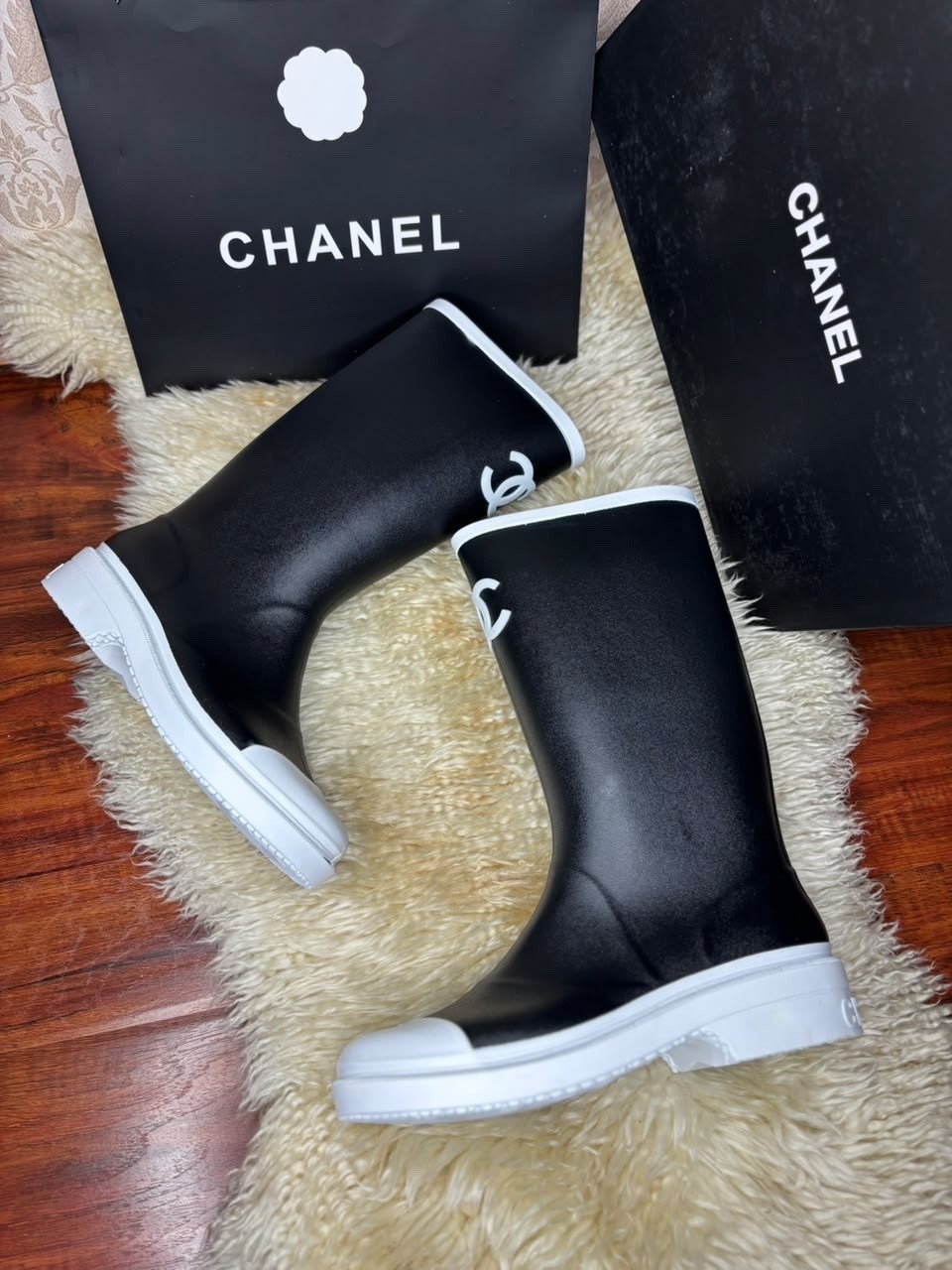 резиновые сапоги chanel,сапоги chanel,резиновые сапоги шанель,сапоги резиновые,сапоги шанель