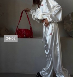 Костюм